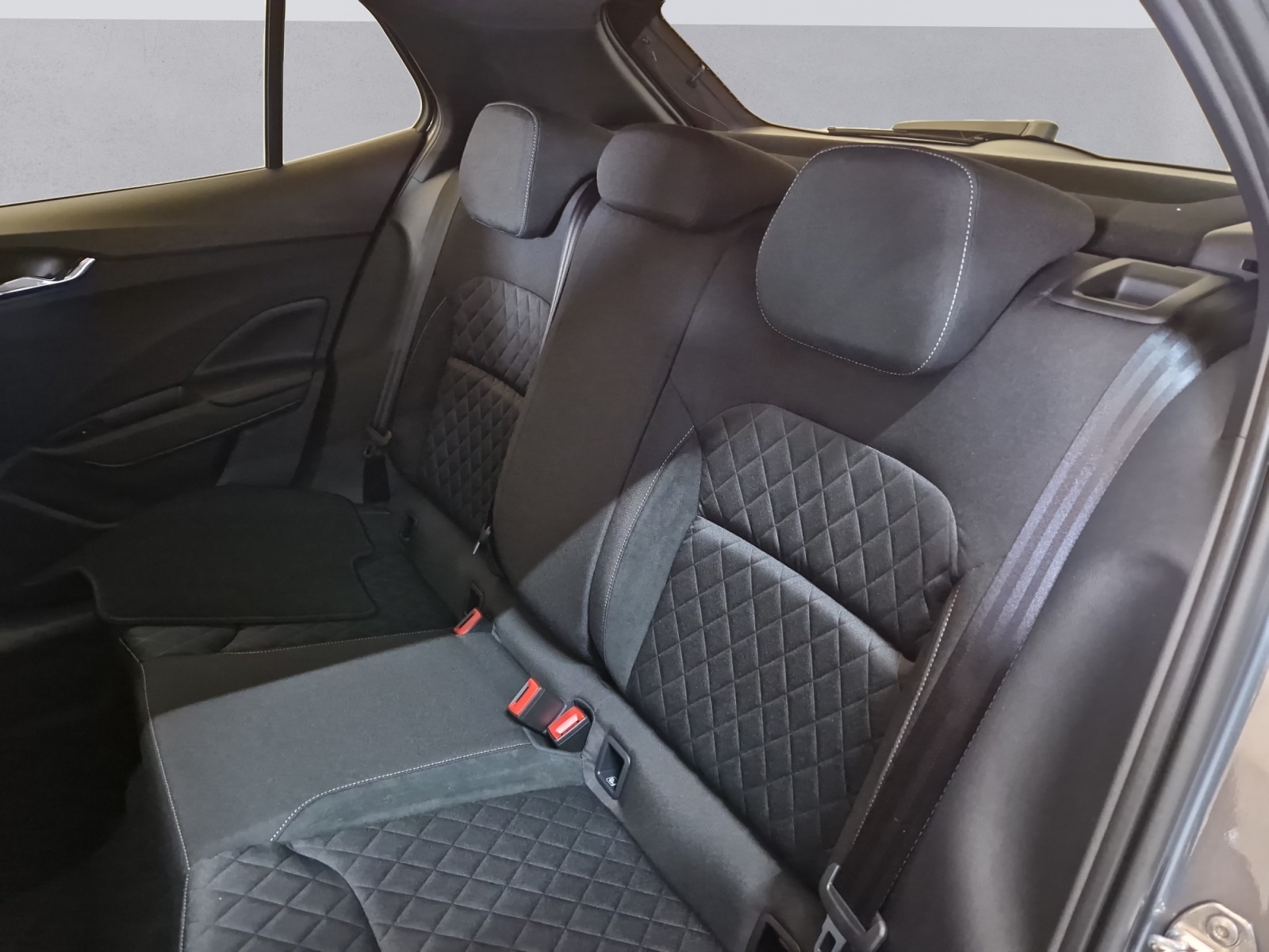 SKODA Fabia 1.0 TSI Monte Carlo DSG-image-10