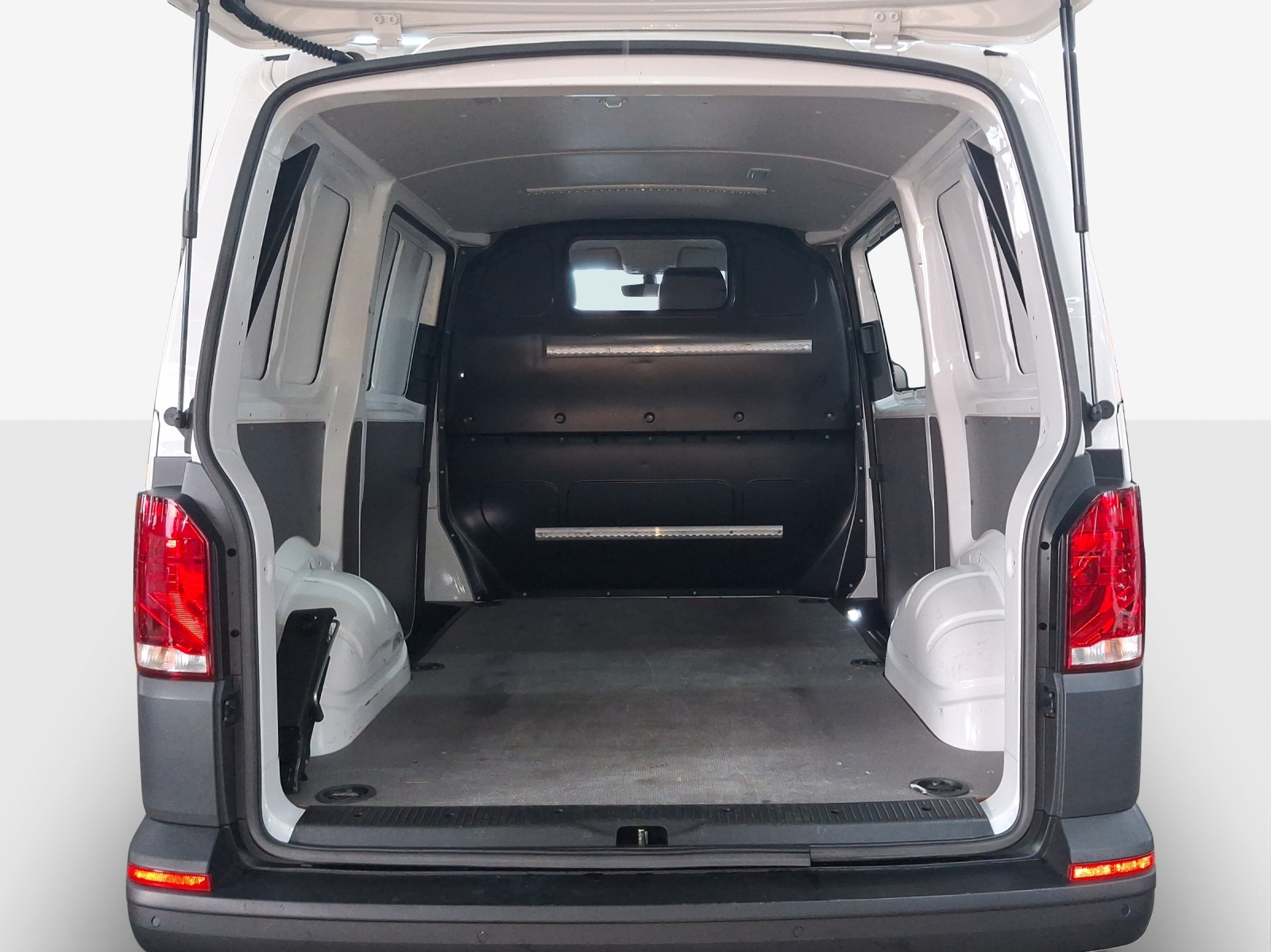 VW T6.1 2.0 TDI 4Motion-image-12