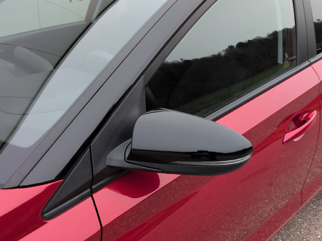 HYUNDAI i20 1.0 T-GDi Amplia Safe Tec-image-10