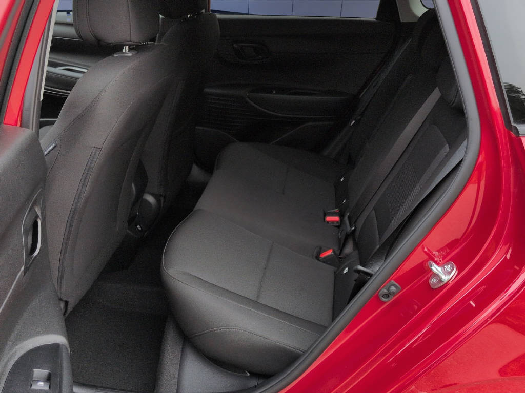 HYUNDAI i20 1.0 T-GDi Amplia Safe Tec-image-14