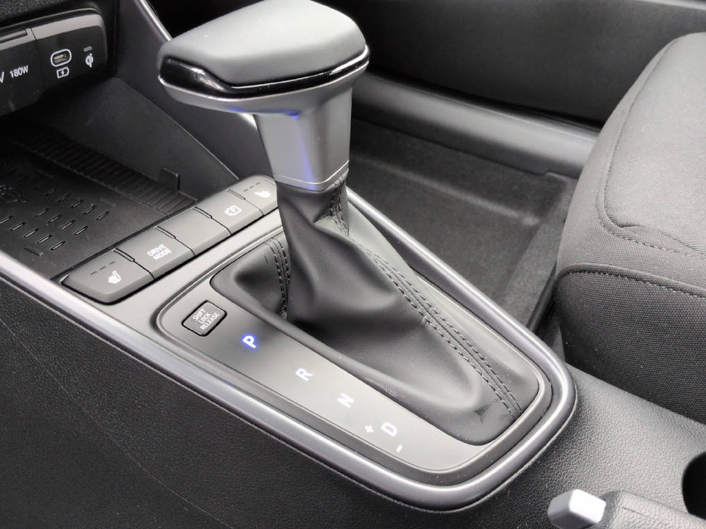 HYUNDAI i20 1.0 T-GDi Amplia Safe Tec-image-9
