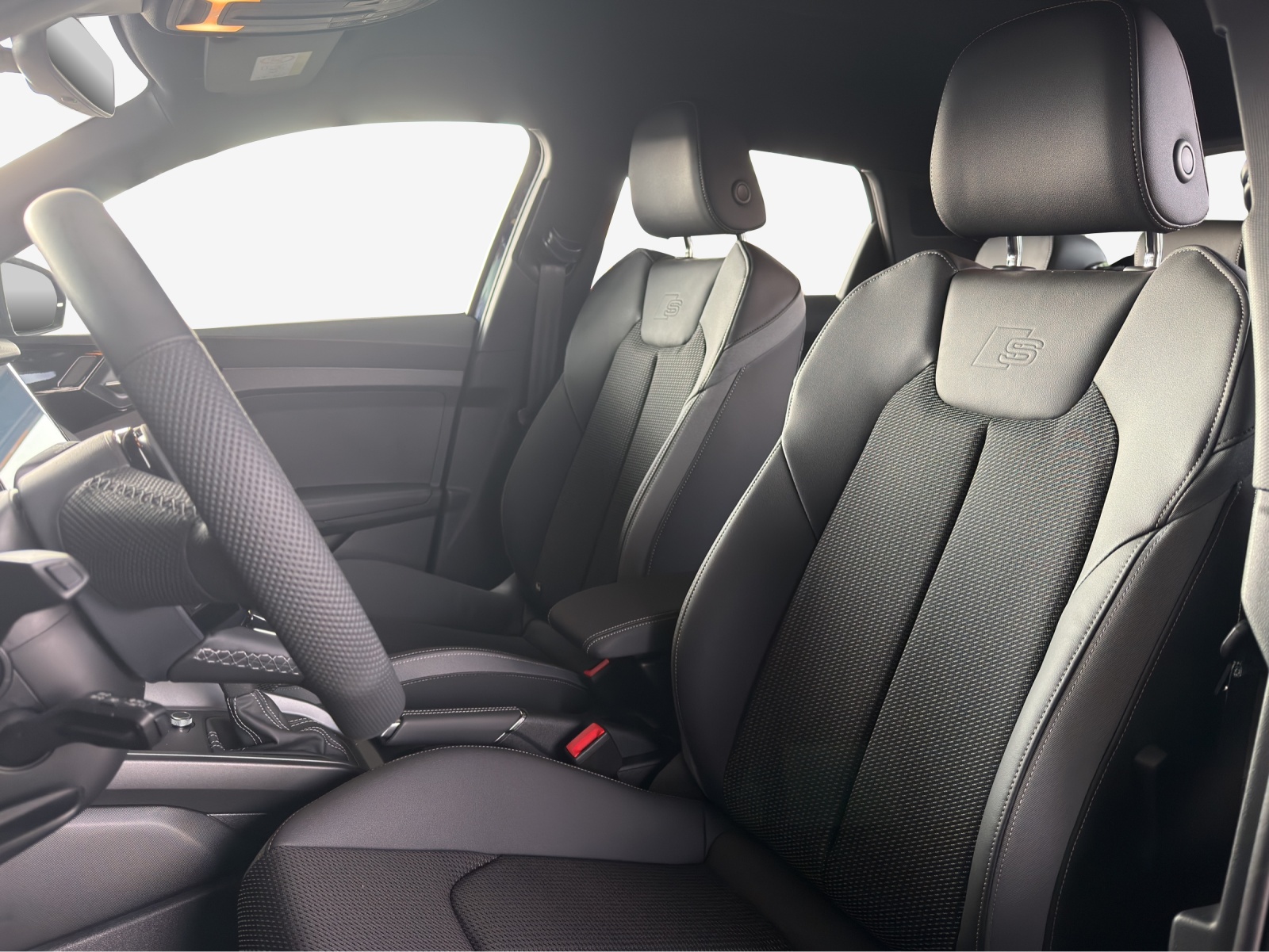 AUDI A1 Sportback 30 TFSI Attraction S-tronic-image-7