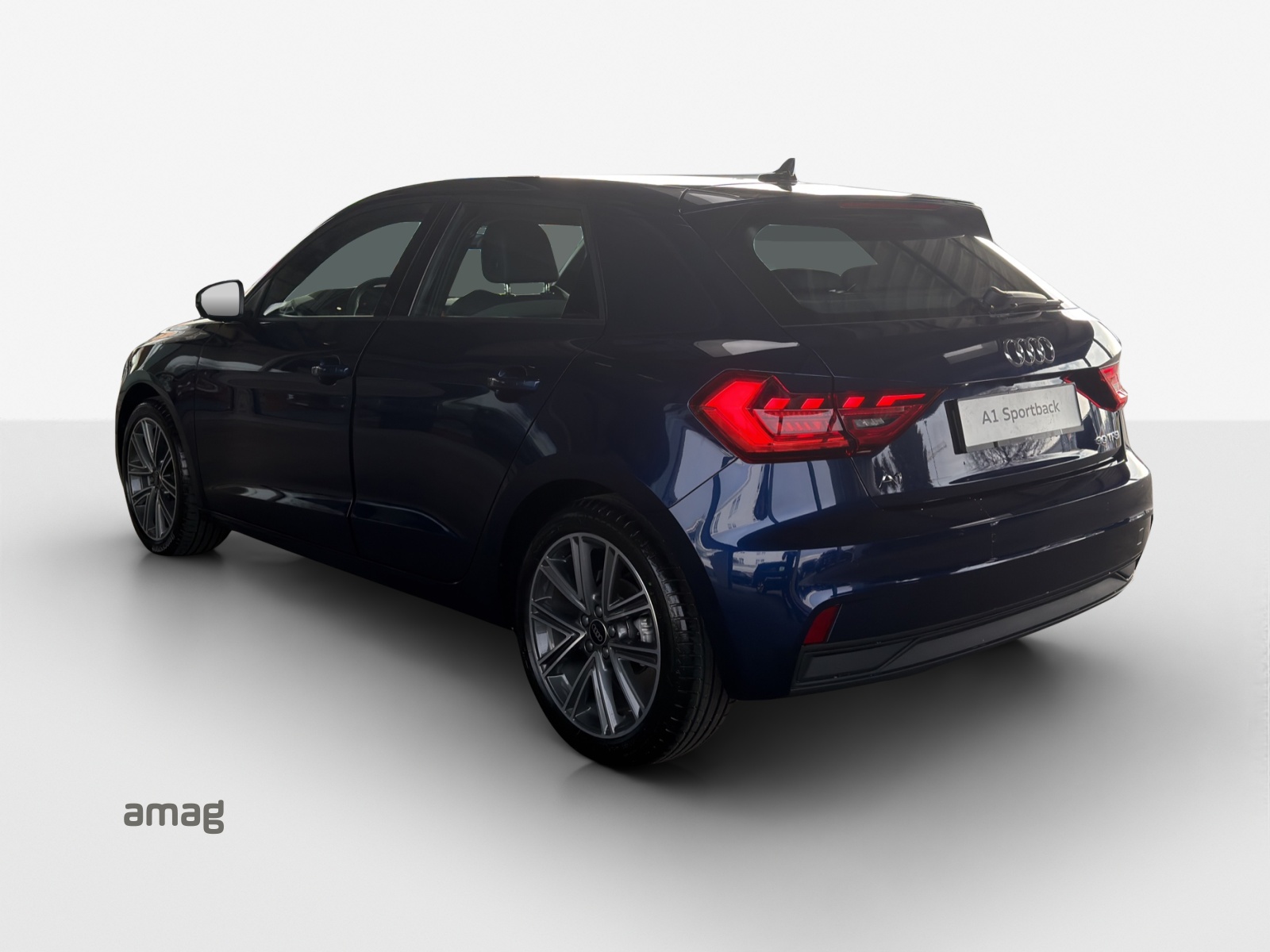AUDI A1 Sportback 30 TFSI Attraction S-tronic-image-2