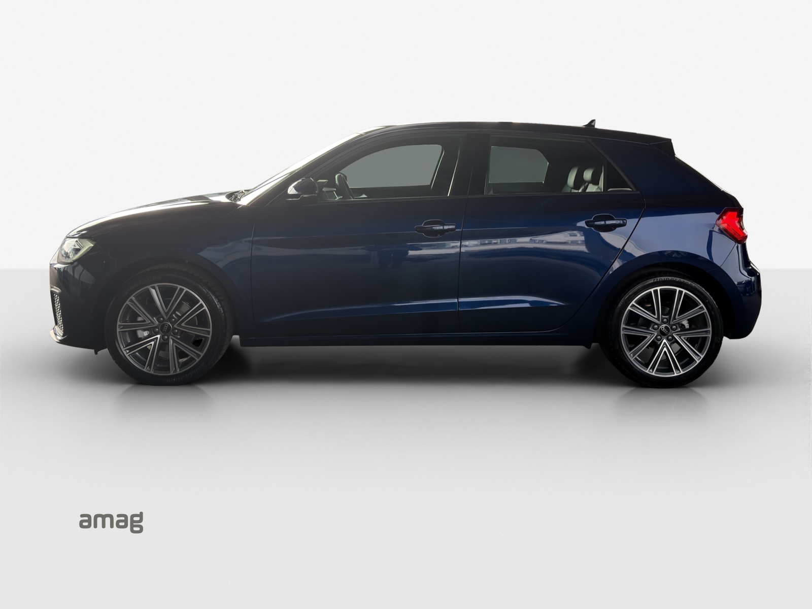 AUDI A1 Sportback 30 TFSI Attraction S-tronic-image-1