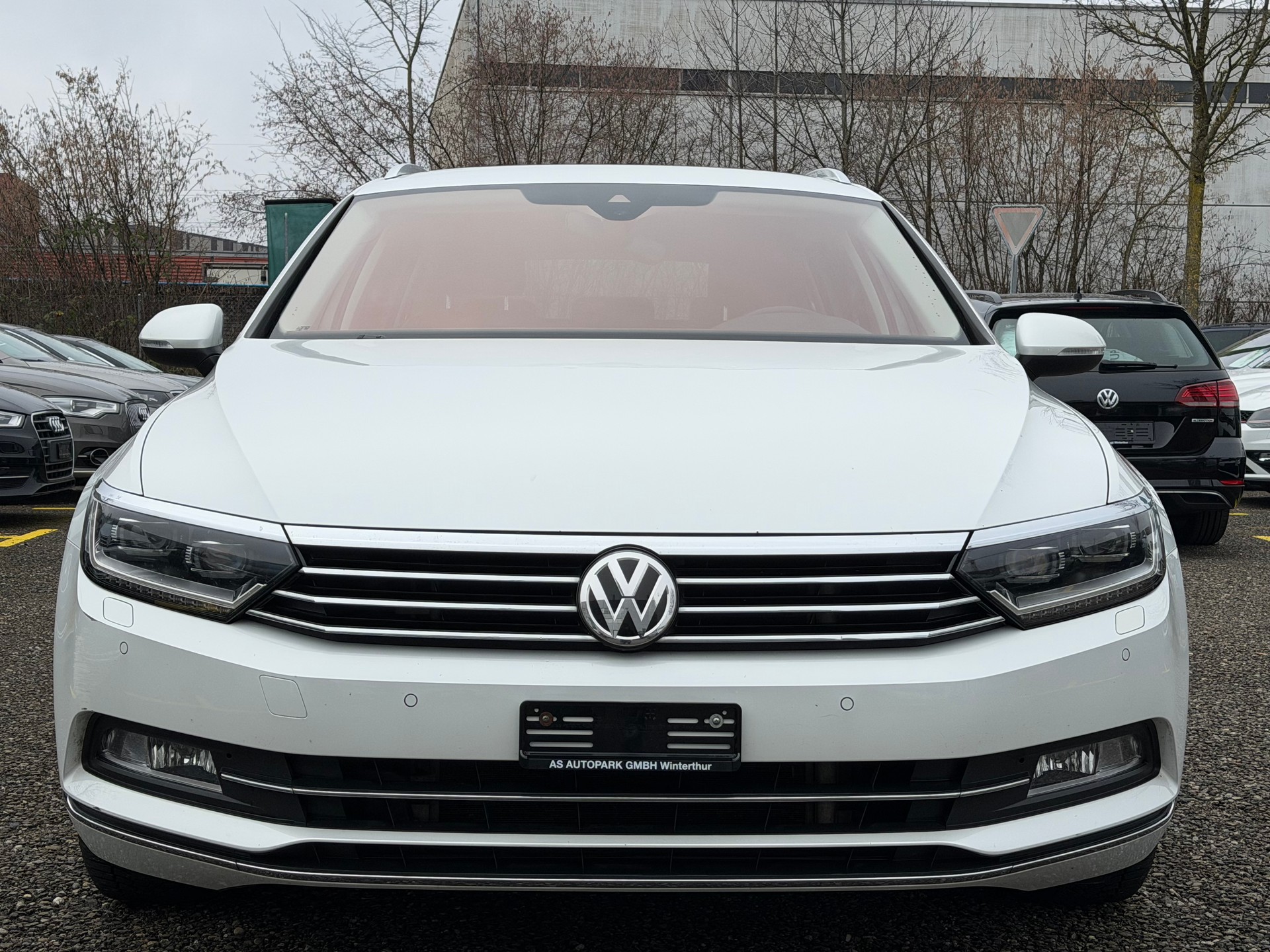 VW Passat Variant 2.0 TDI BMT Highline DSG-image-1