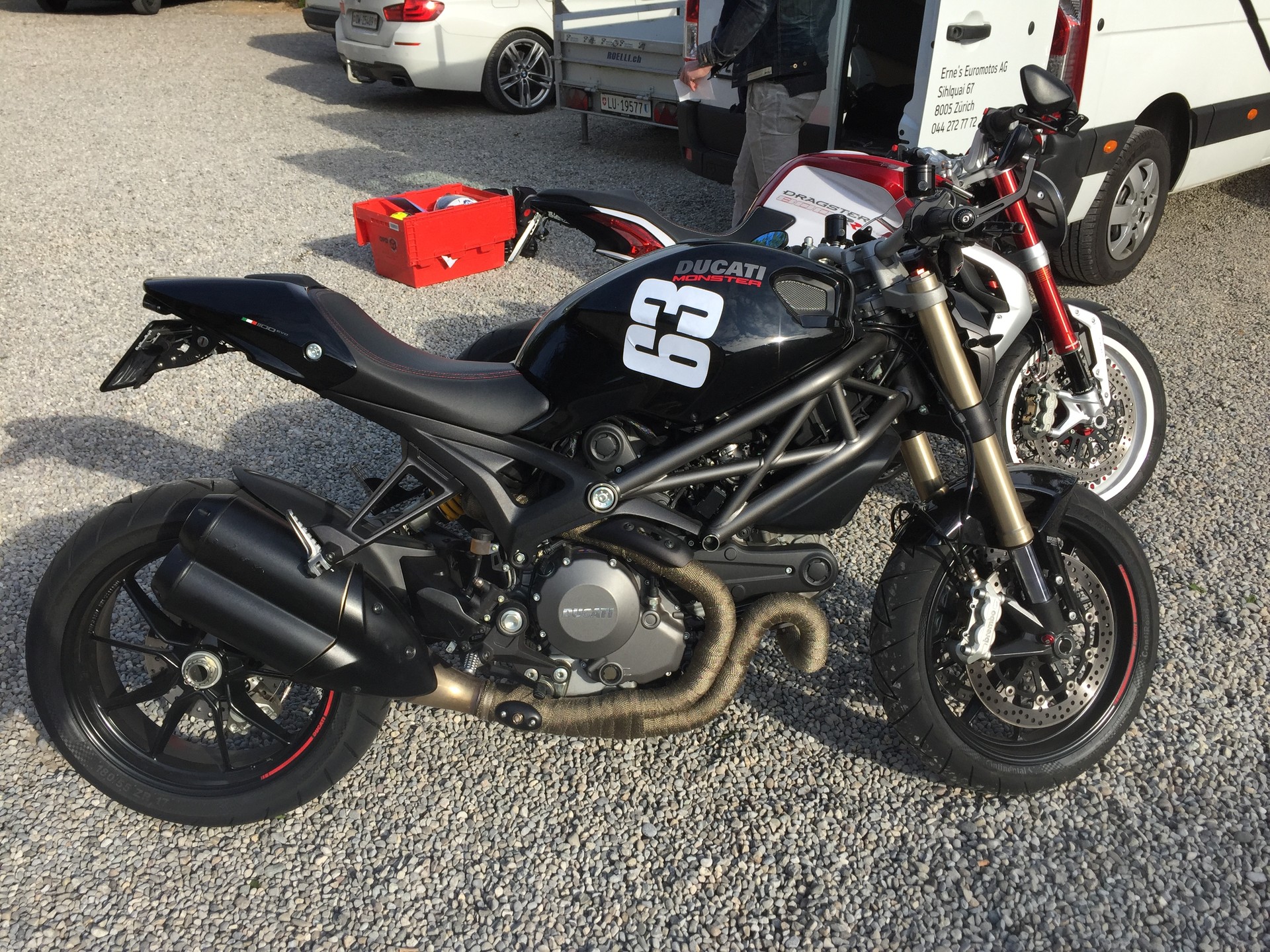 DUCATI EVO 1100 (Top Zustand inkl. Karbonteile)-image-1
