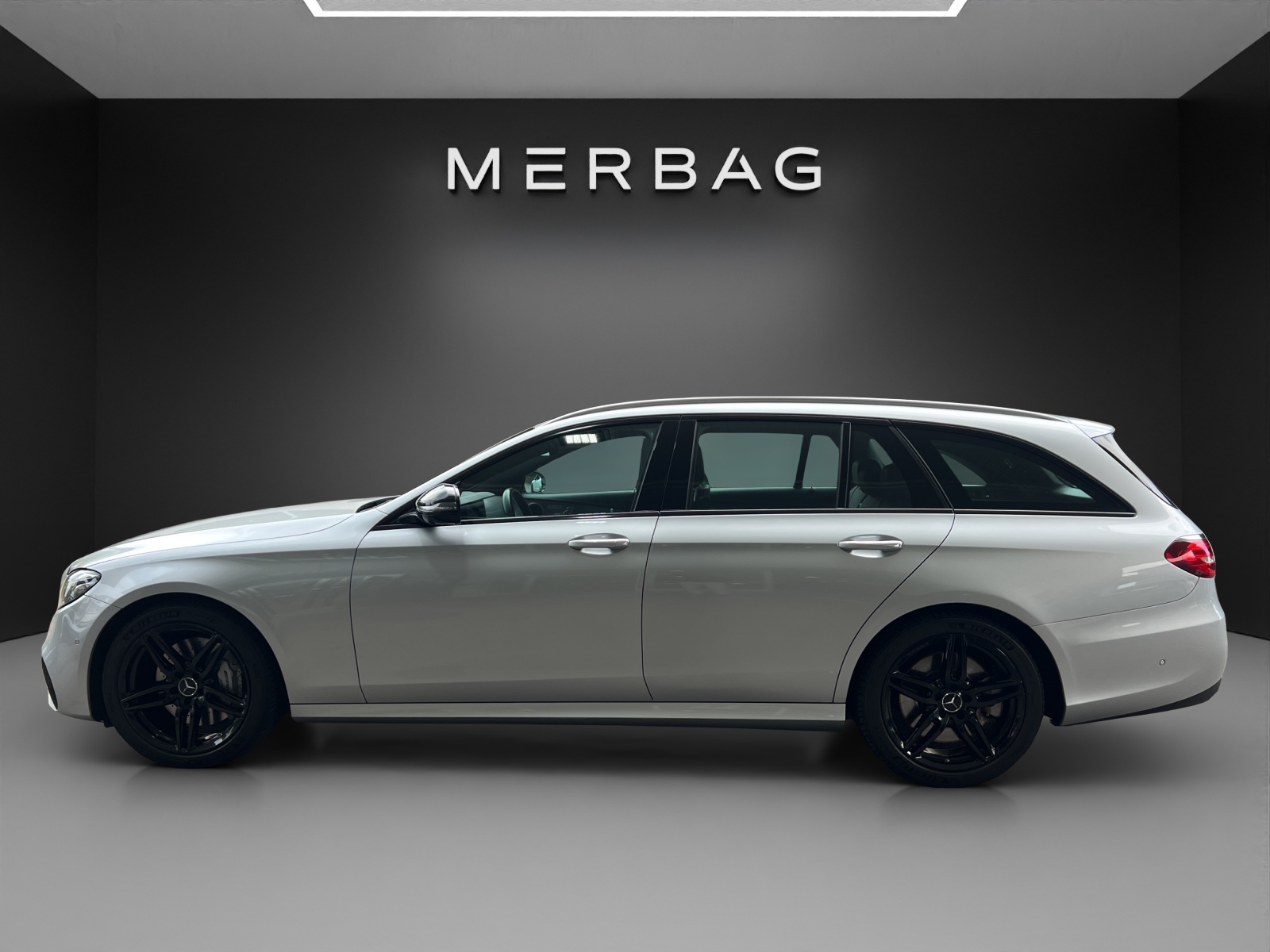 MERCEDES-BENZ E 43 AMG 4 Matic 9G-Tronic-image-5