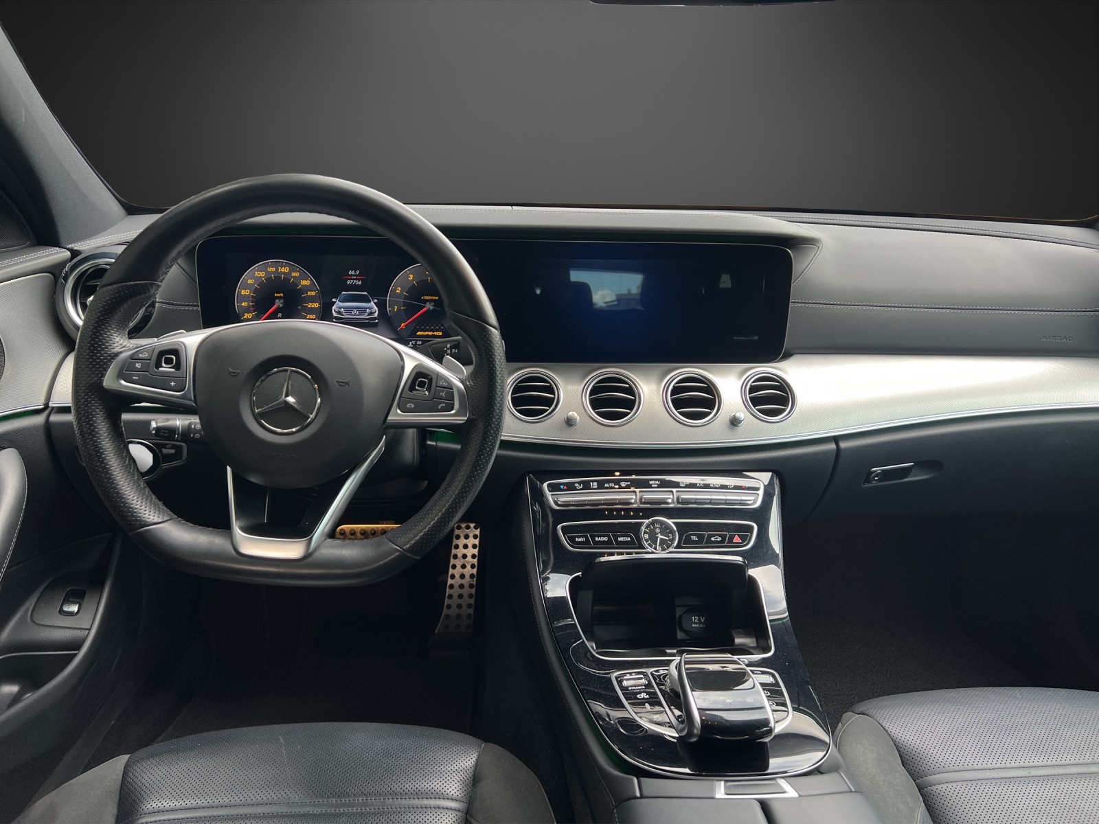 MERCEDES-BENZ E 43 AMG 4 Matic 9G-Tronic-image-10