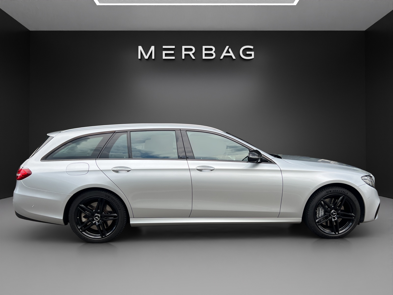 MERCEDES-BENZ E 43 AMG 4 Matic 9G-Tronic-image-1