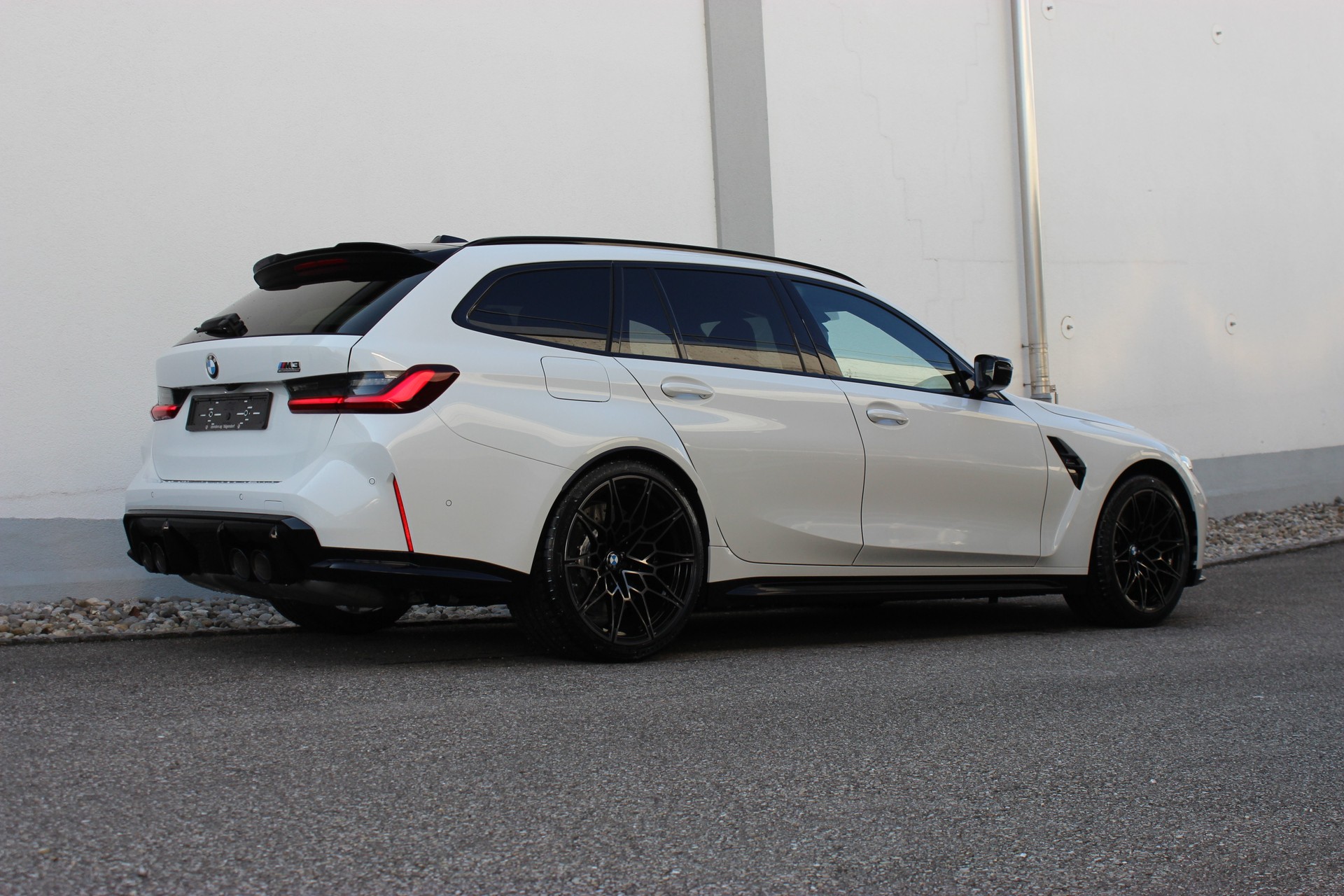 BMW M3 Competition M xDrive Touring *1.9%-LEASINGAKTION* 🏖️JULI-ANGEBOT🏖️-image-0