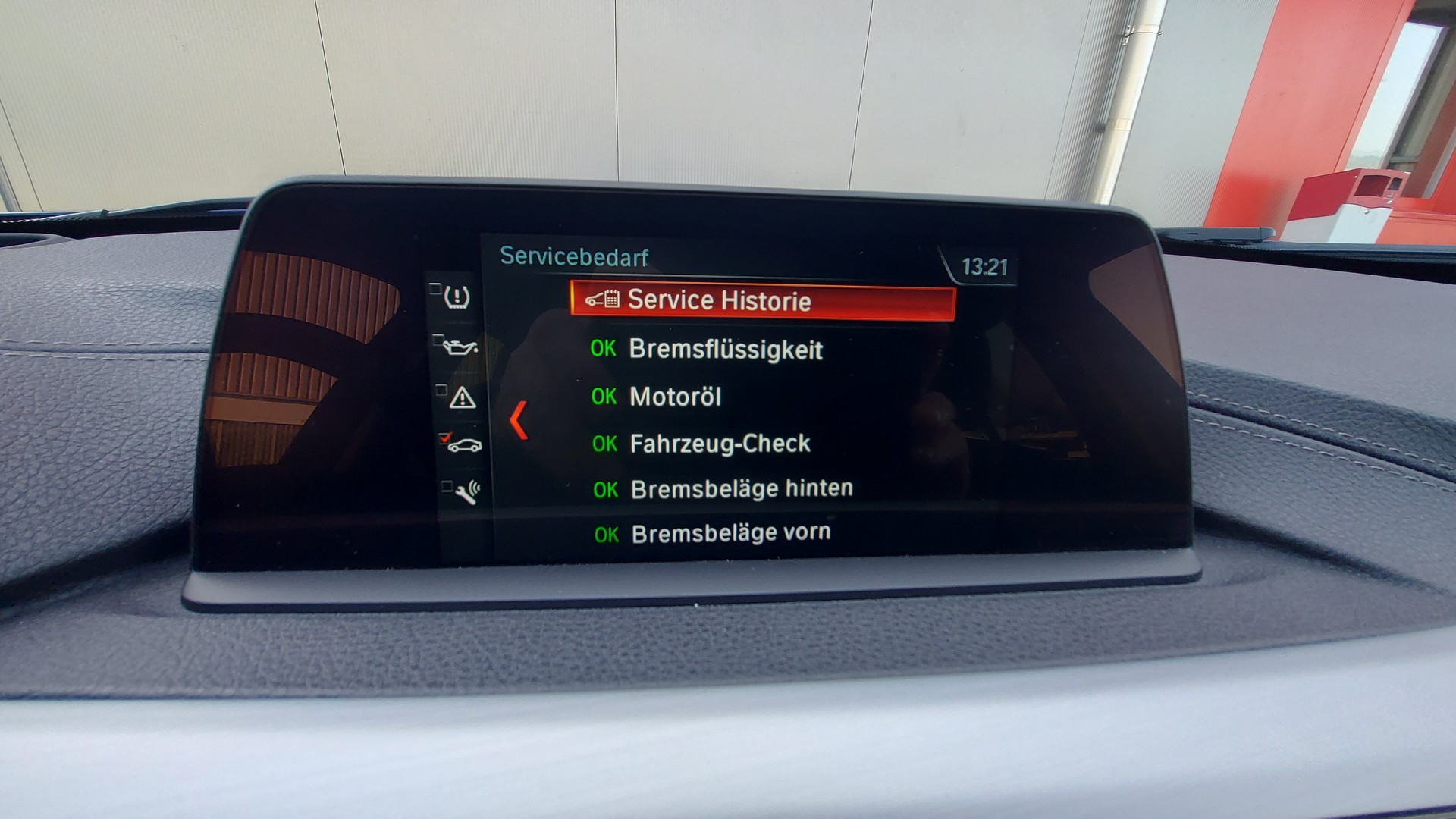 BMW 320d xDrive Touring Sport Line Steptronic-image-11