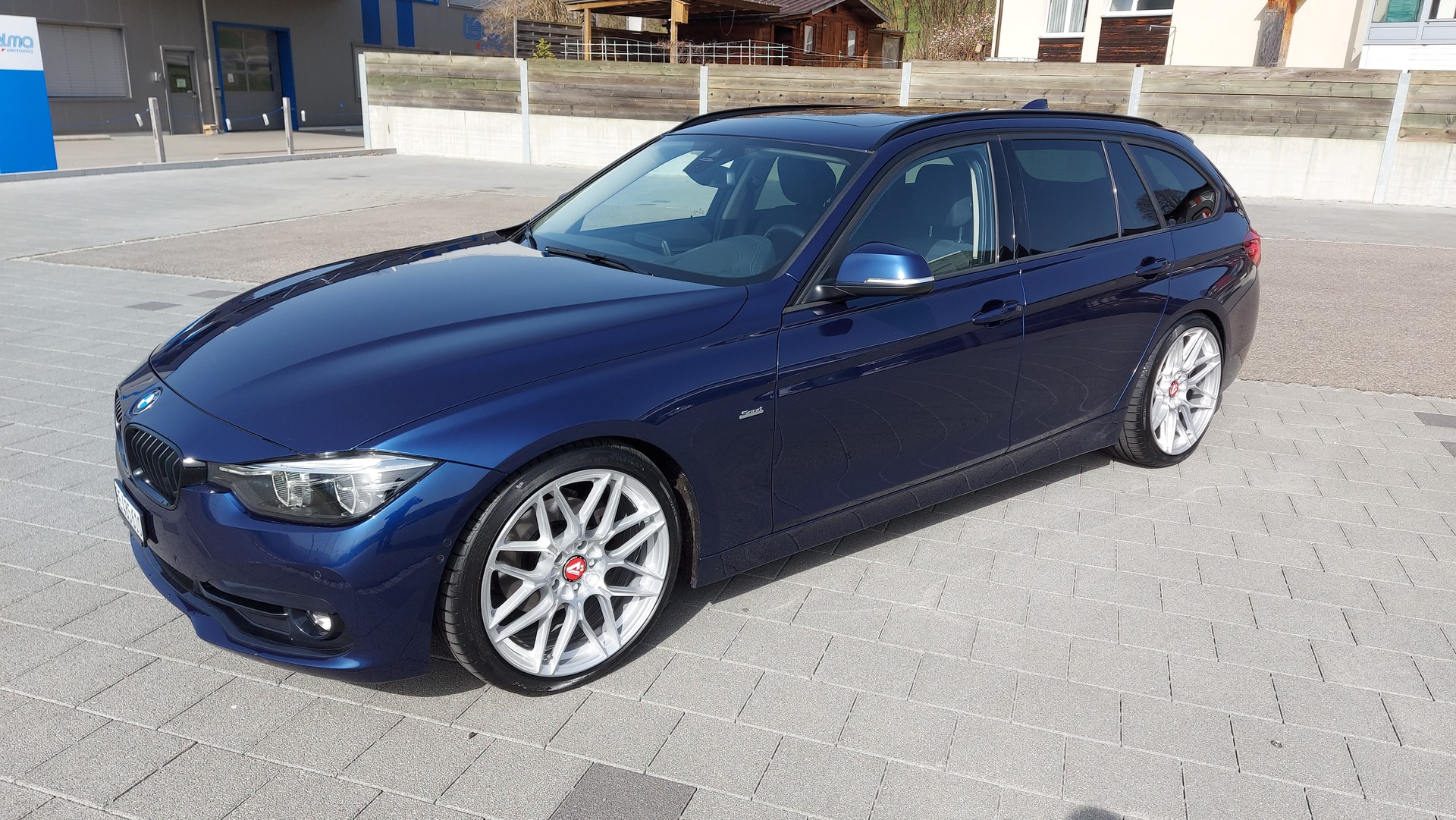 BMW 320d xDrive Touring Sport Line Steptronic