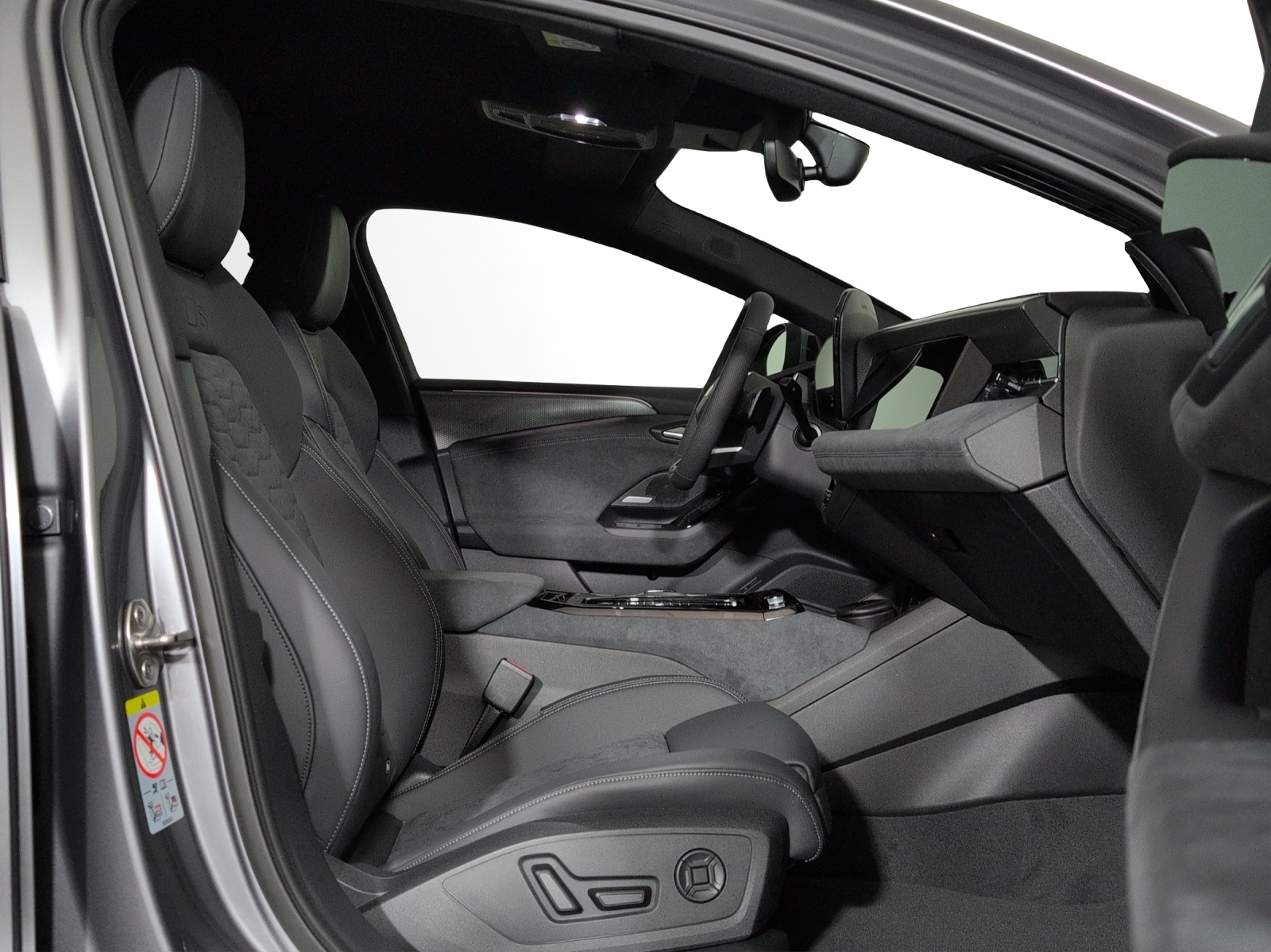 AUDI A6 Avant e-tron quattro-image-6