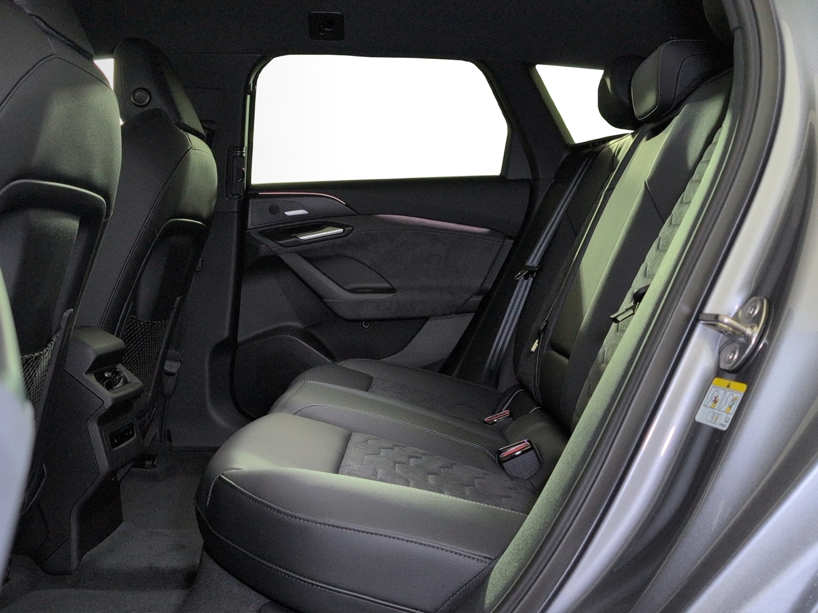 AUDI A6 Avant e-tron quattro-image-7