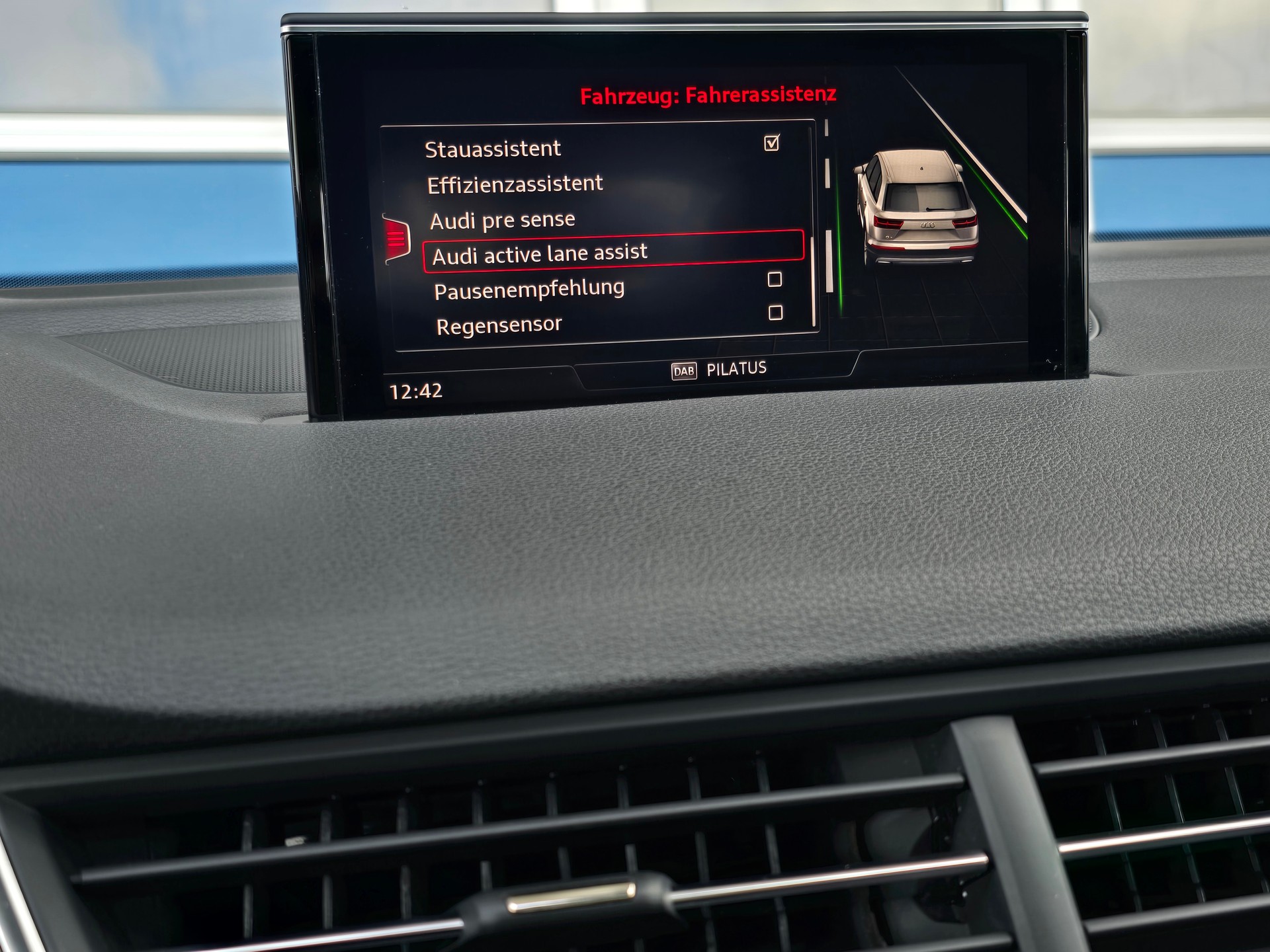AUDI Q7 V6 333 PS 3.0 TFSI quattro tiptronic 7-Sitzer mit Luftfederung-image-21