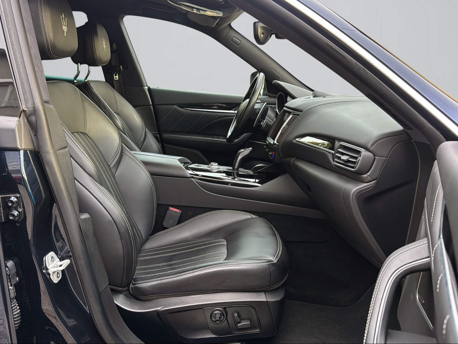 MASERATI Levante 3.0 V6 Essence Automatica-image-11