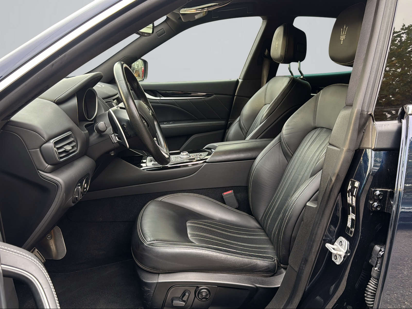 MASERATI Levante 3.0 V6 Essence Automatica-image-9