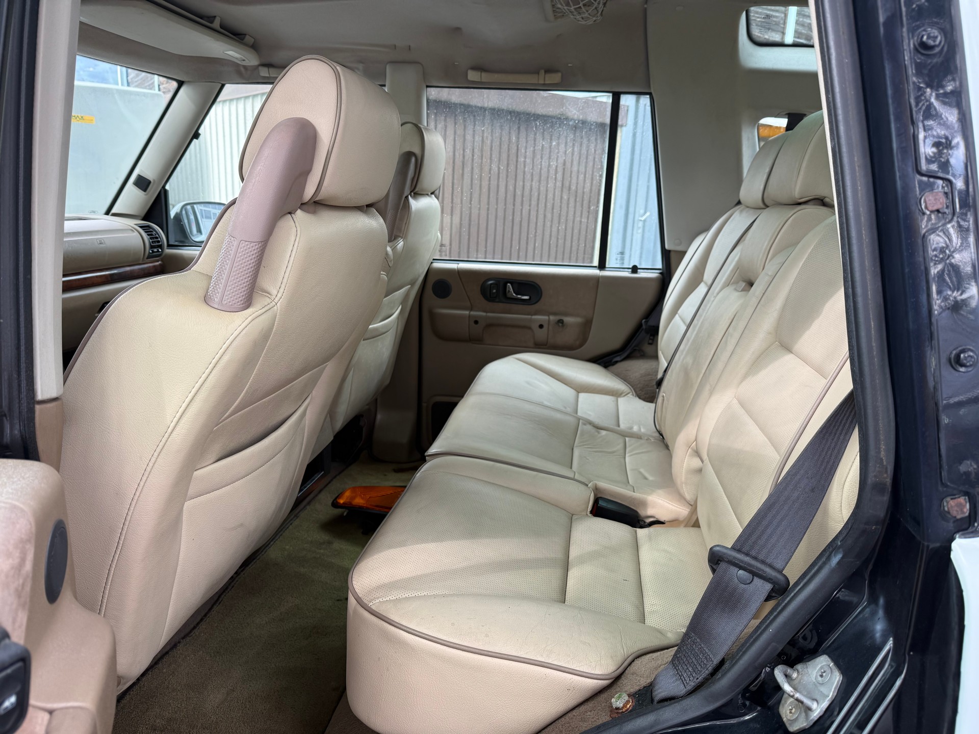 LAND ROVER Discovery 4.0 ES-image-9
