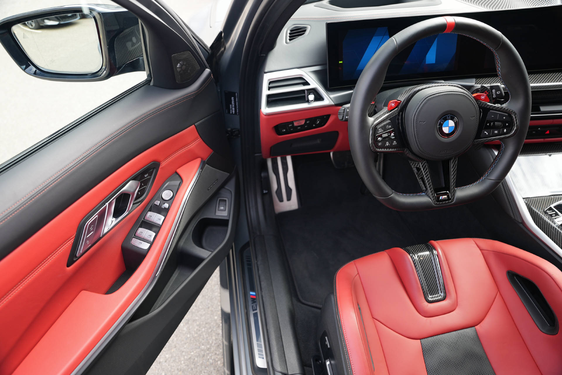 BMW M3 Touring xDrive Competition M LCI Frozen Pure Grey-image-8