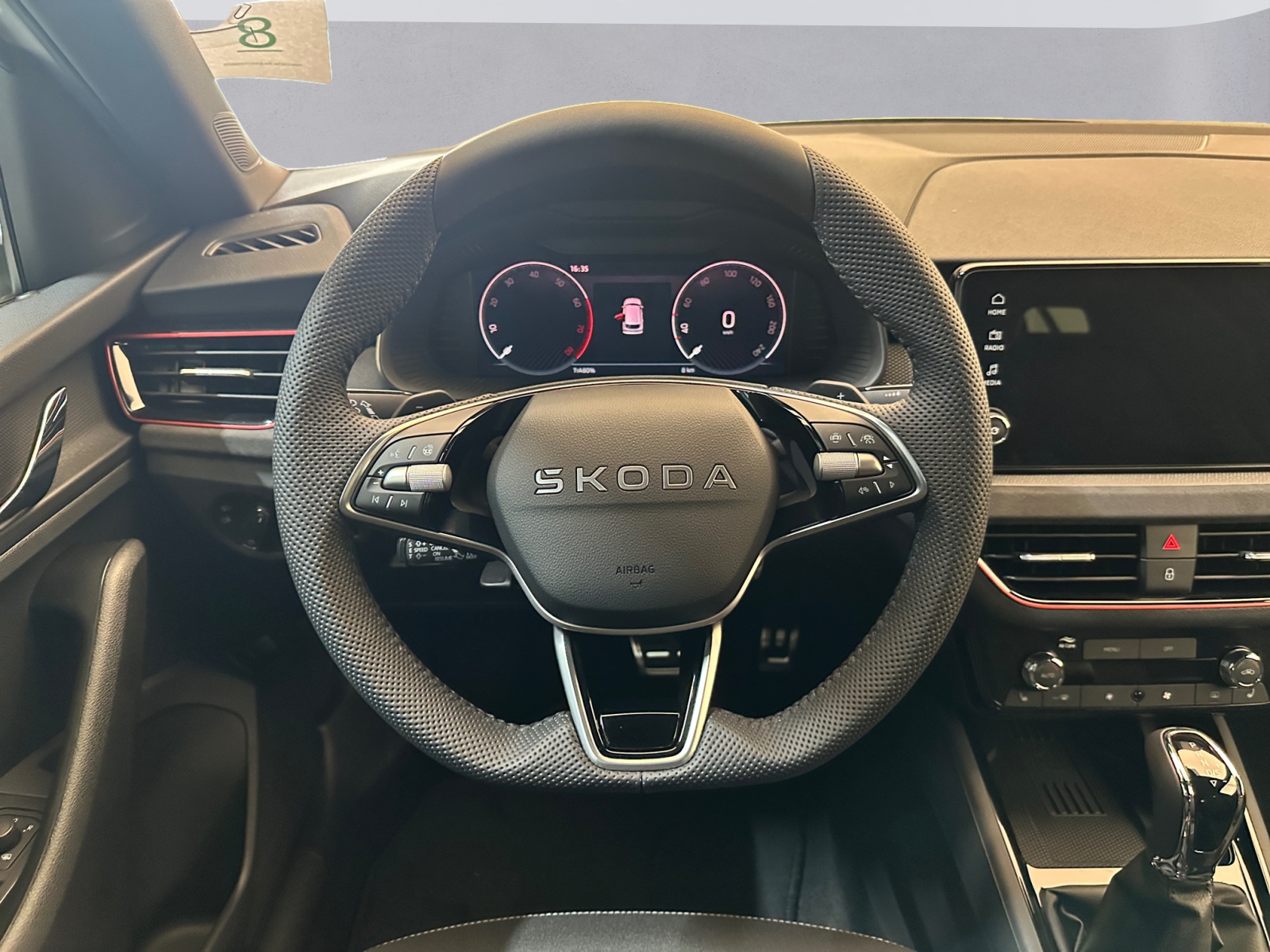 SKODA Kamiq 1.0 TSI Dynamic DSG-image-10
