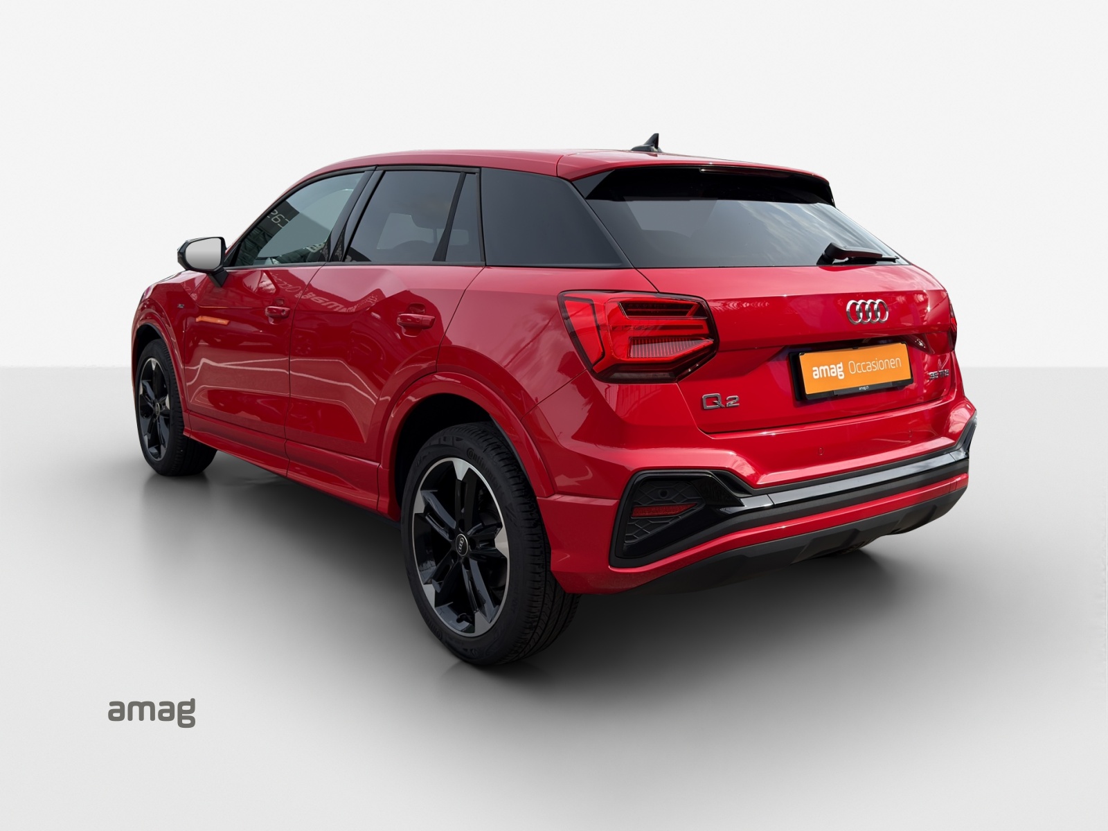 AUDI Q2 35 TFSI S line S-tronic-image-2