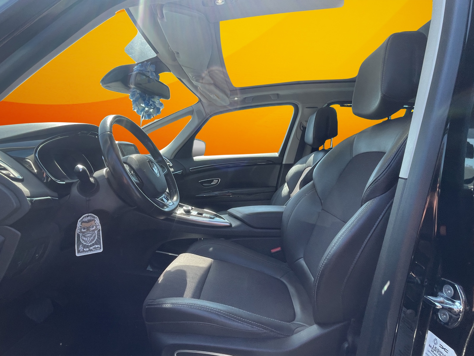 RENAULT Espace 1.6 dCi Swiss Edition EDC " MOTORSCHADE"-image-5