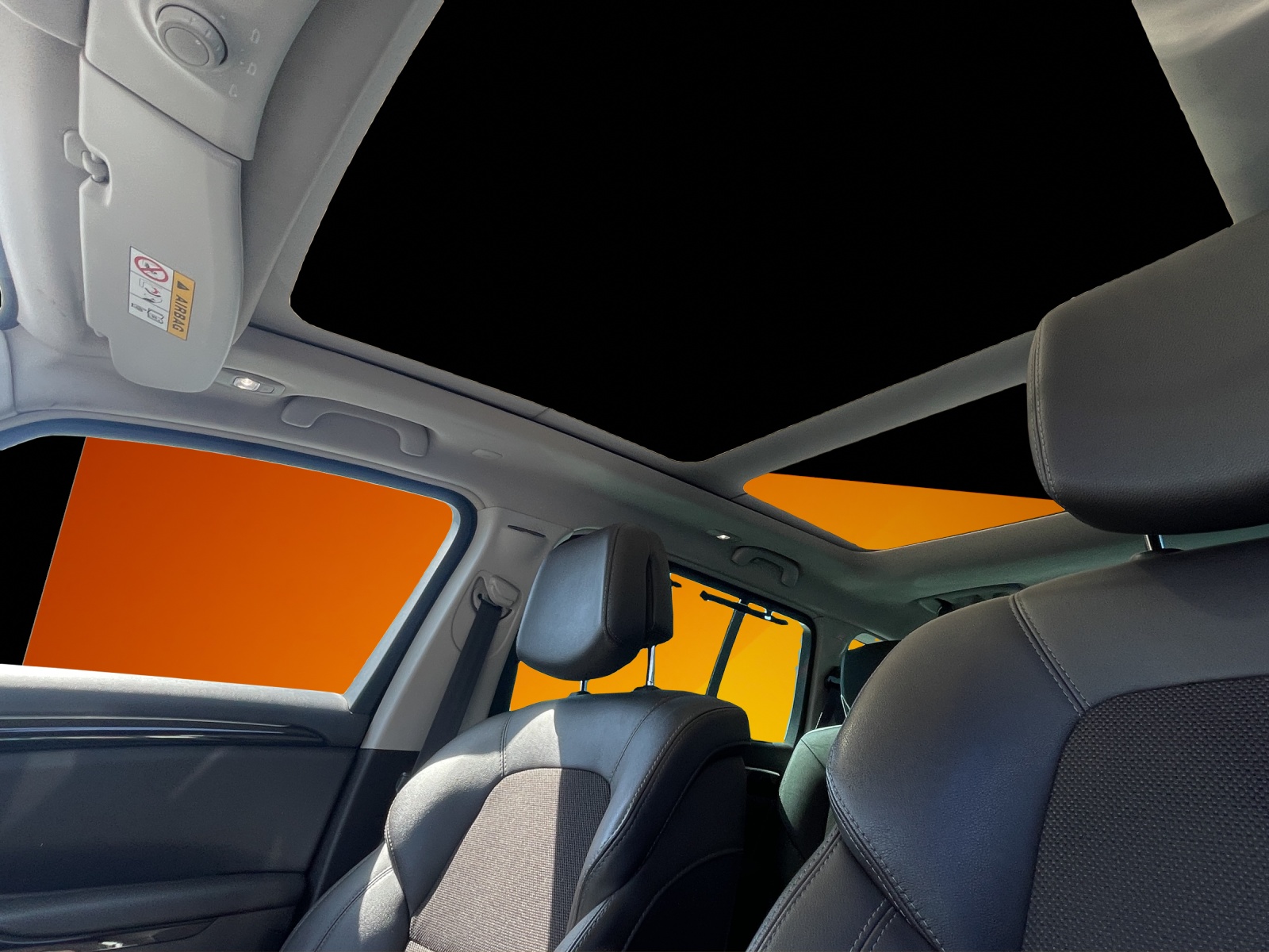 RENAULT Espace 1.6 dCi Swiss Edition EDC " MOTORSCHADE"-image-9