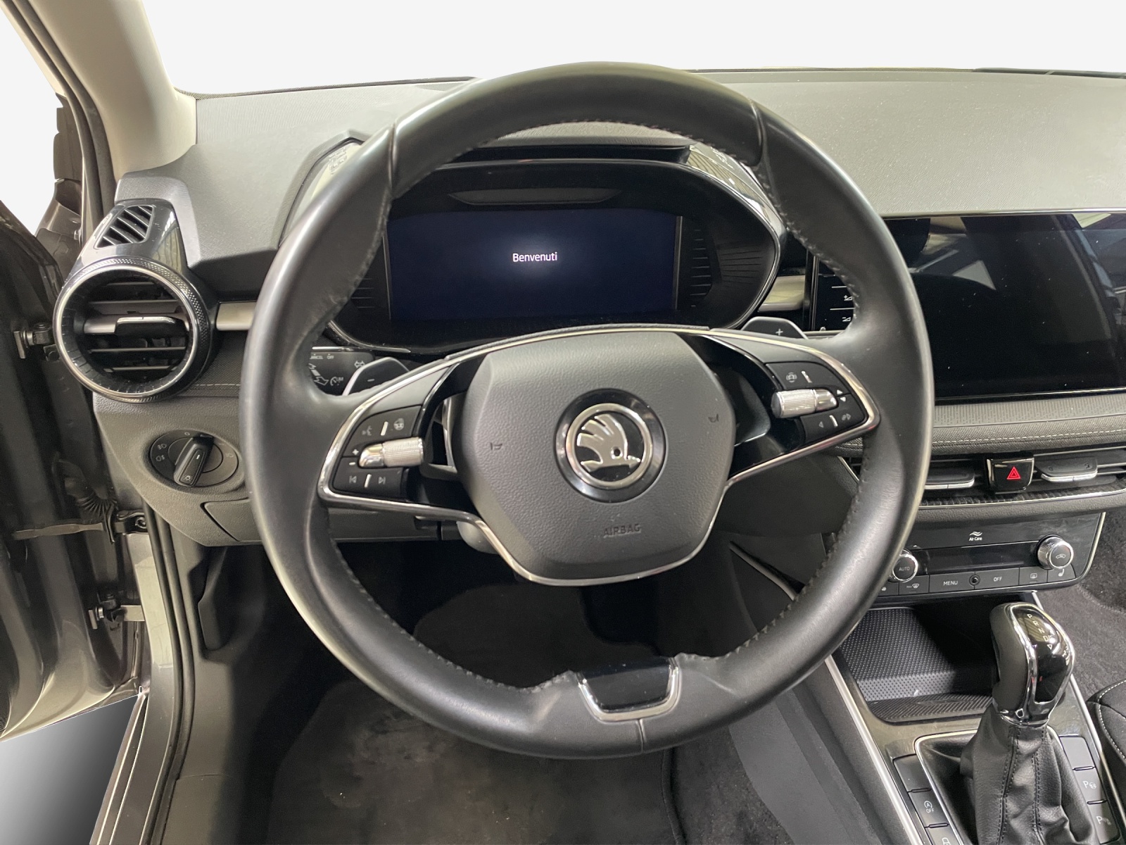 SKODA Fabia 1.0 TSI Style DSG-image-9