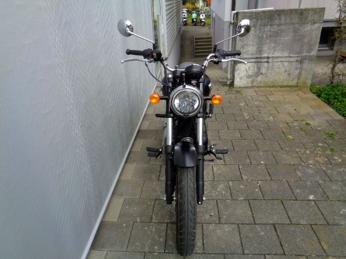 ROYAL ENFIELD METEOR STELLAR 350 E5-showroom-element-2