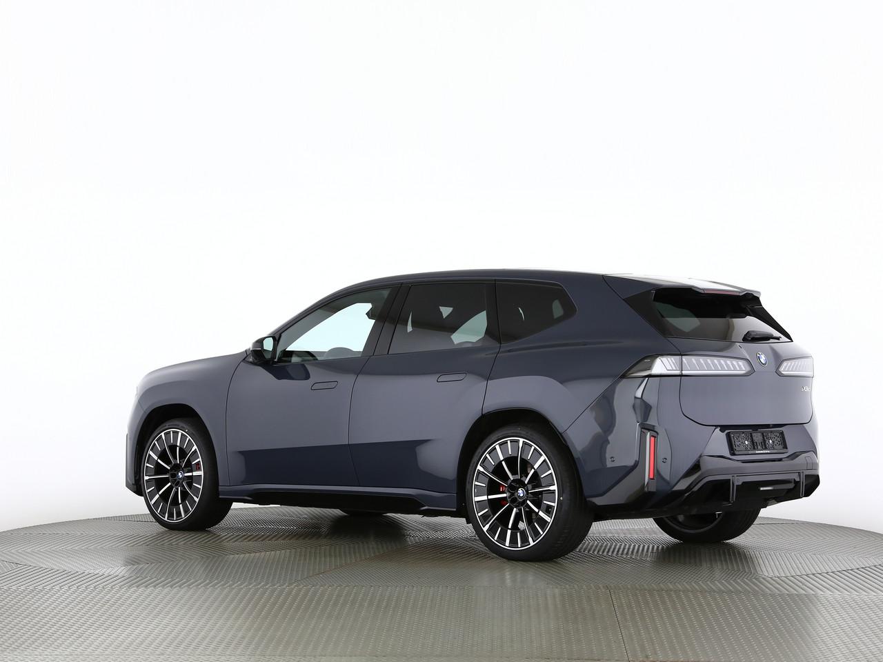 BMW iX3 50 xDrive-image-6