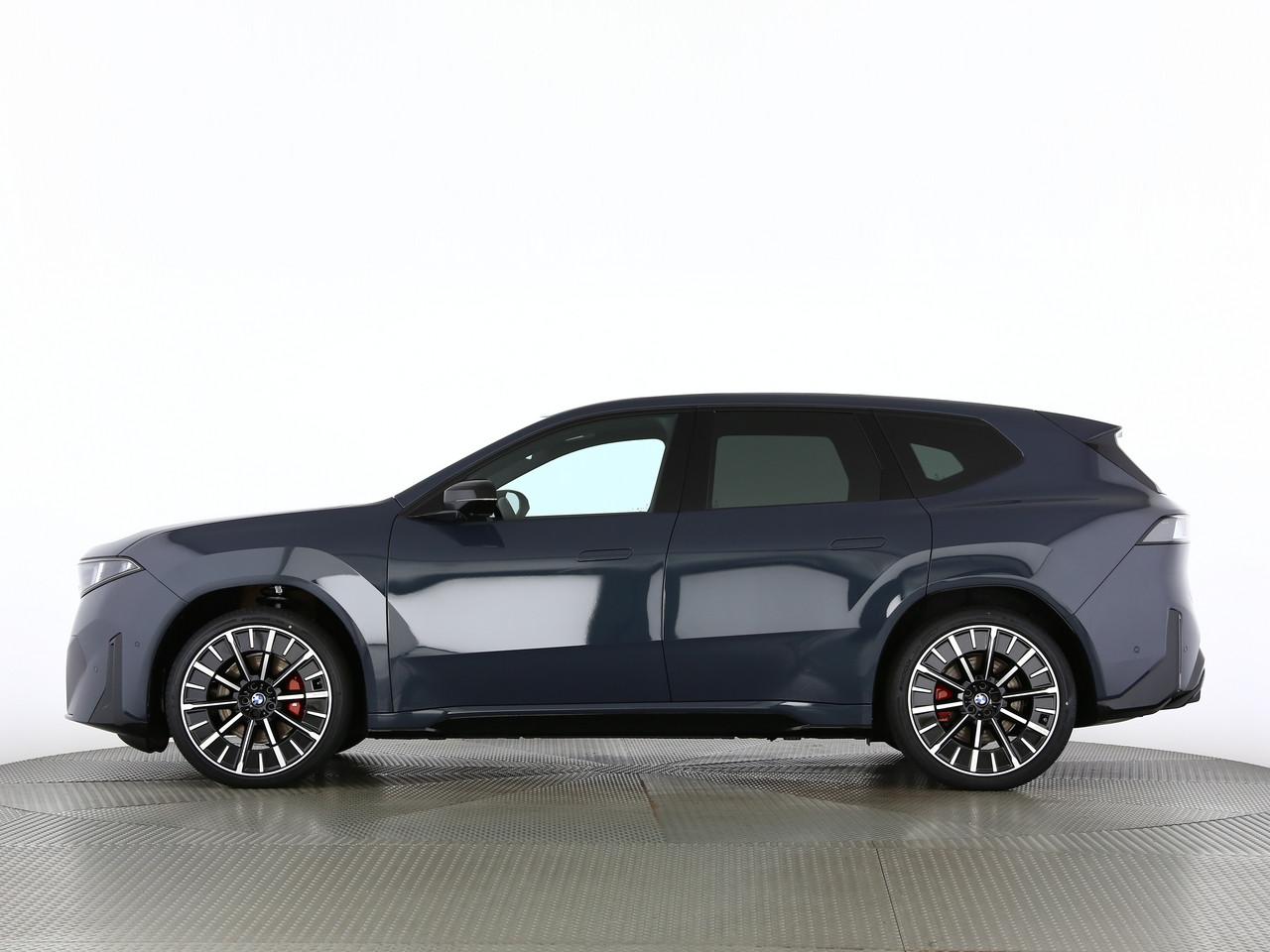 BMW iX3 50 xDrive-image-3