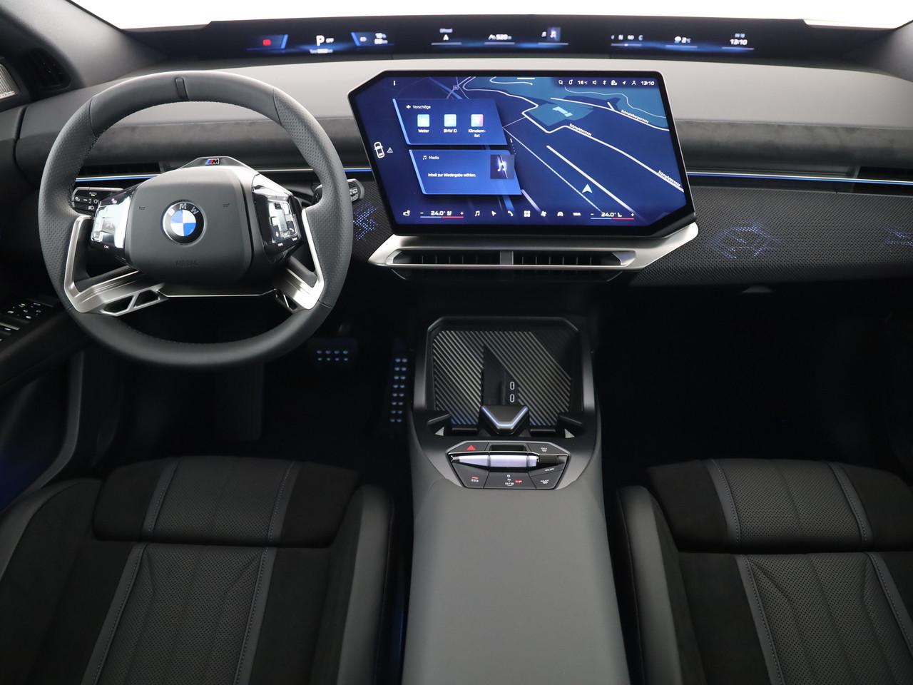 BMW iX3 50 xDrive-image-23