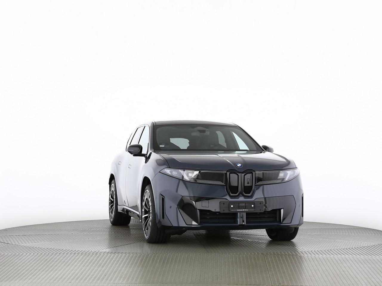 BMW iX3 50 xDrive-image-19