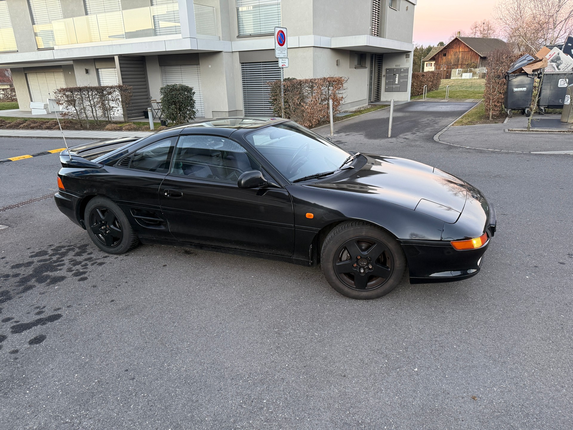TOYOTA MR2 2.0-image-3