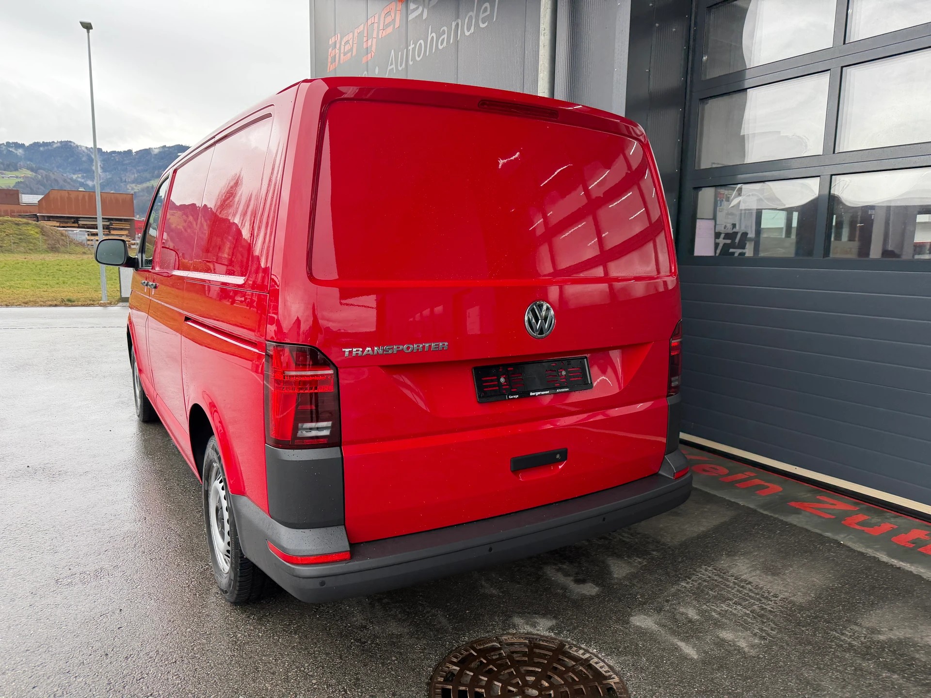 VW T6.1 2.0 TDI 4Motion DSG-image-4