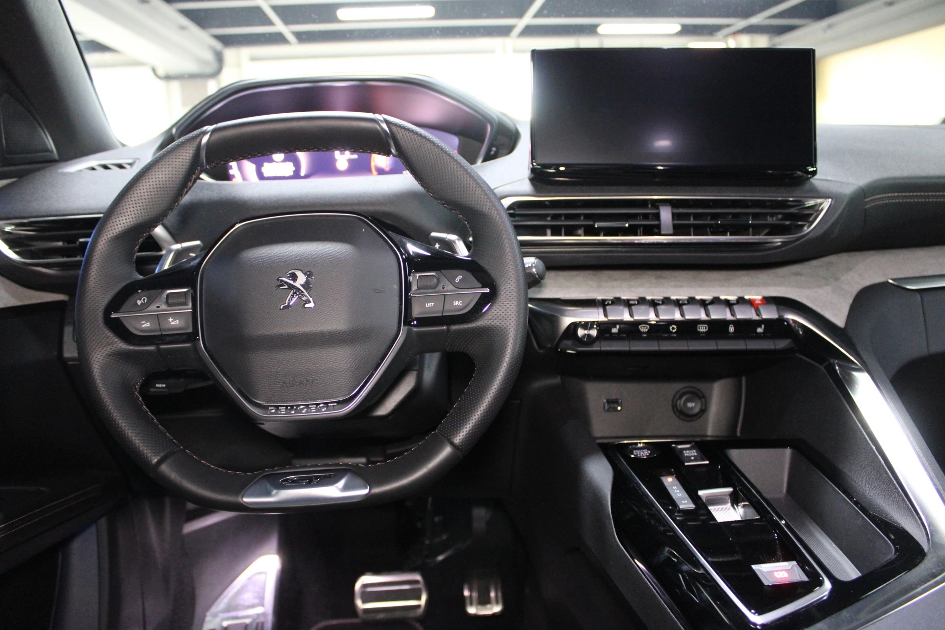 PEUGEOT 5008 1.2 Pure Tech Allure Pack EAT8-image-20