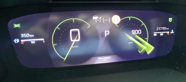 PEUGEOT 2008 1.2 PureTech GT-image-9