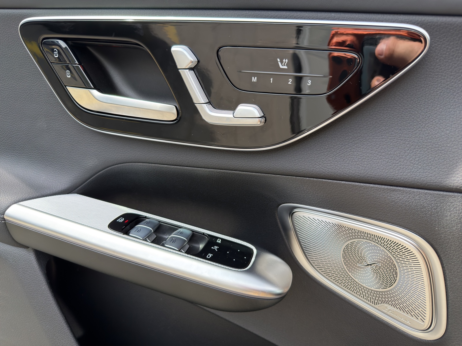 MERCEDES-BENZ GLC 220 d 4Matic 9G-Tronic-image-10