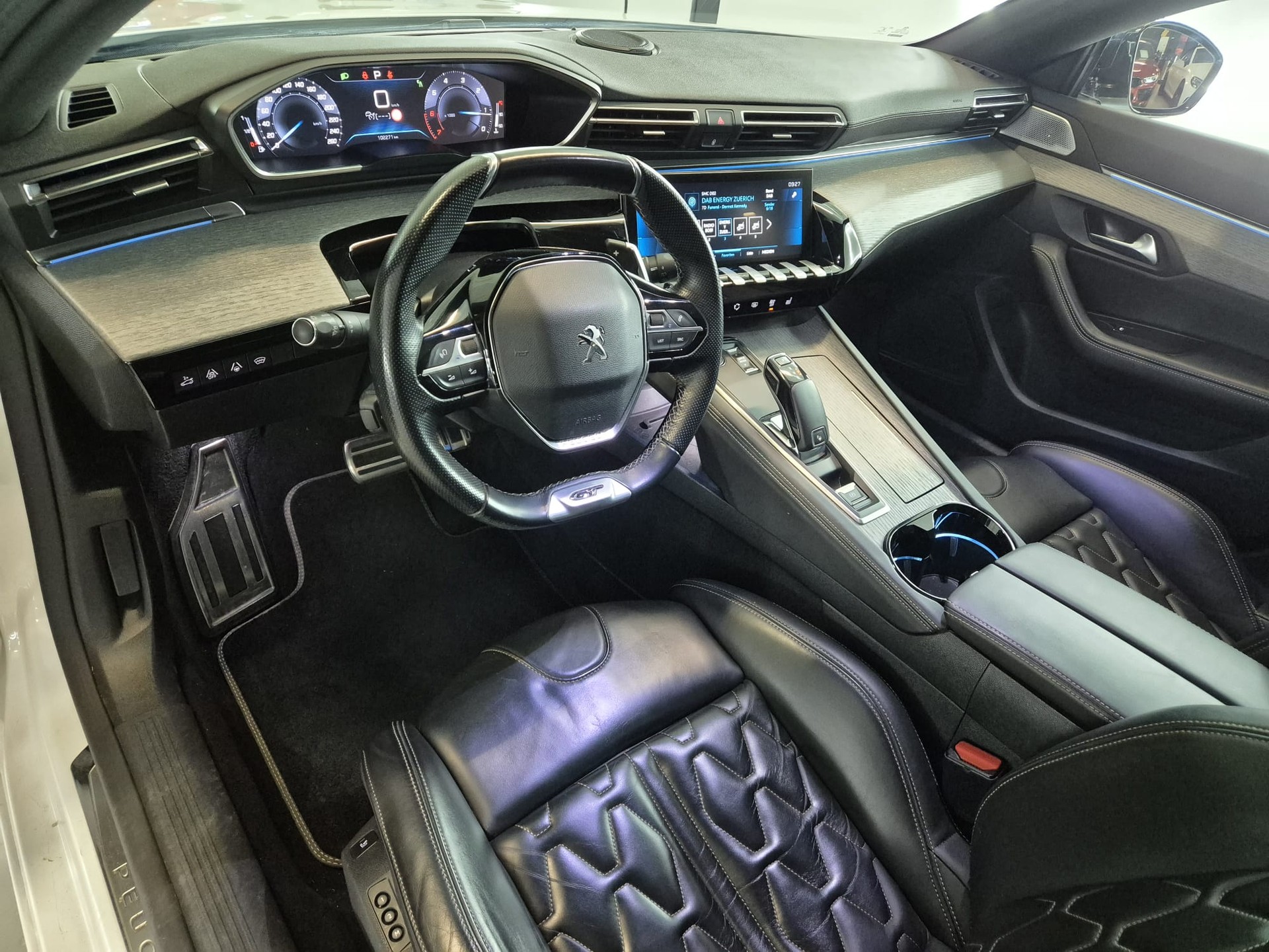PEUGEOT 508 SW 1.6i Pure Tech GT STT-image-13