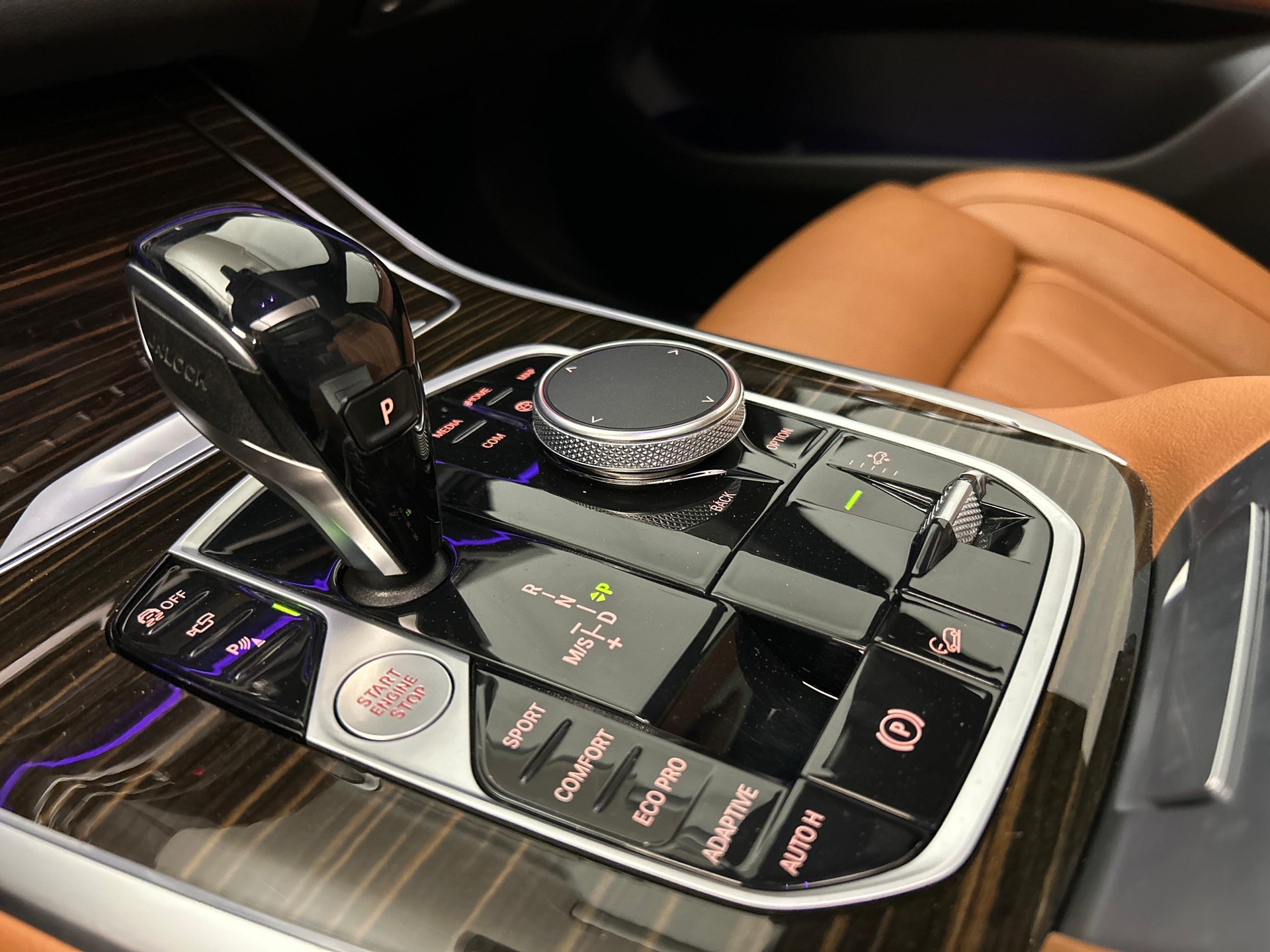 BMW X7 40d xDrive-image-15