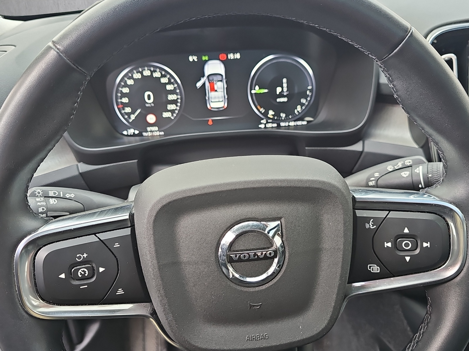 VOLVO XC40 T5 TwE Inscription DCT-image-13