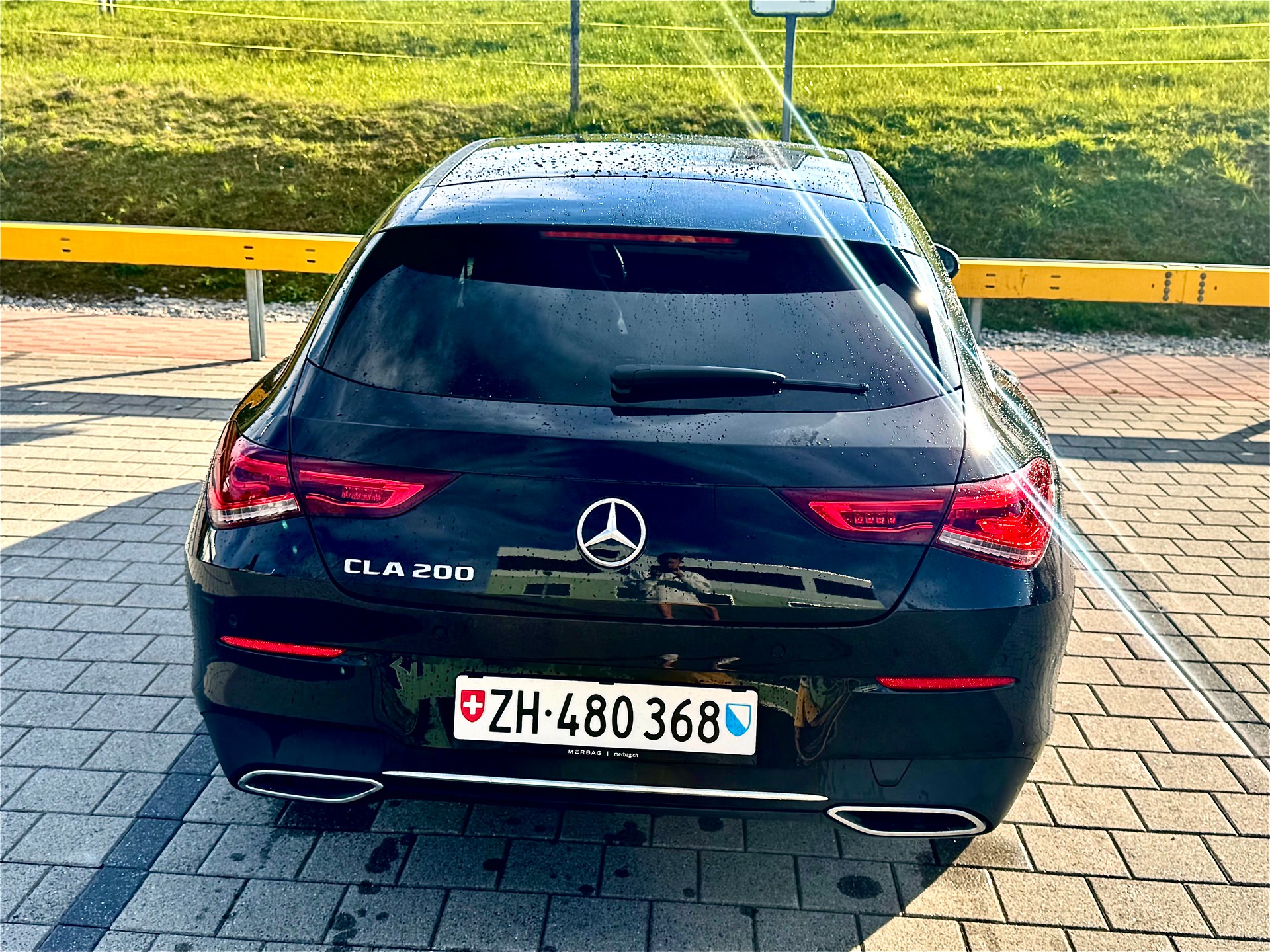 MERCEDES-BENZ CLA 200 Progressive-image-1