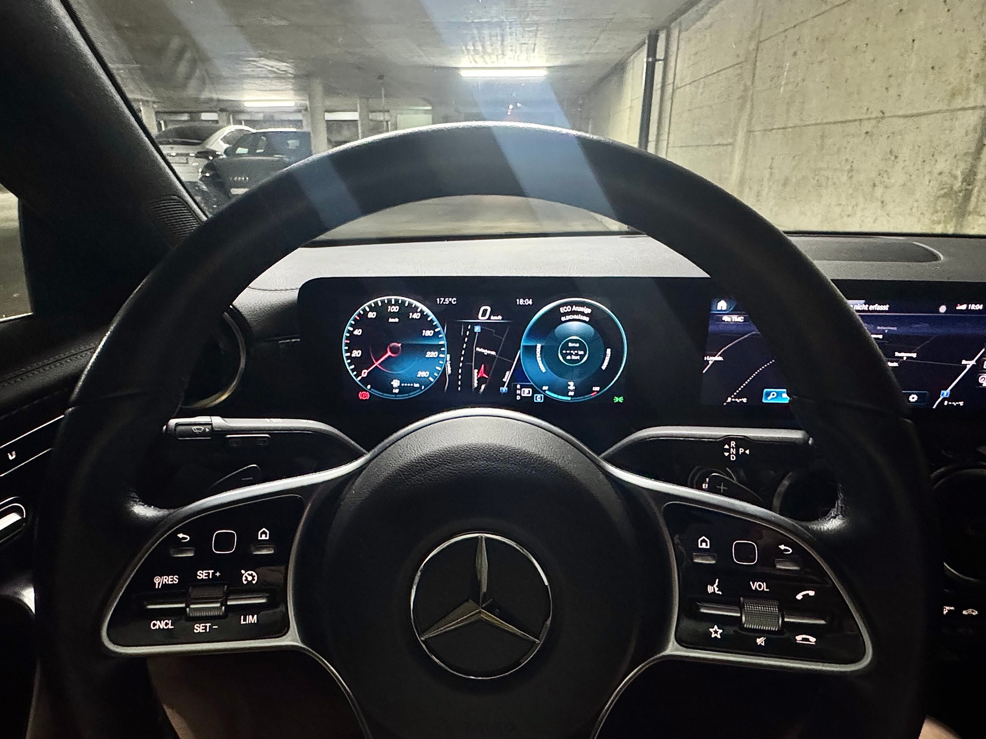 MERCEDES-BENZ CLA 200 Progressive-image-2