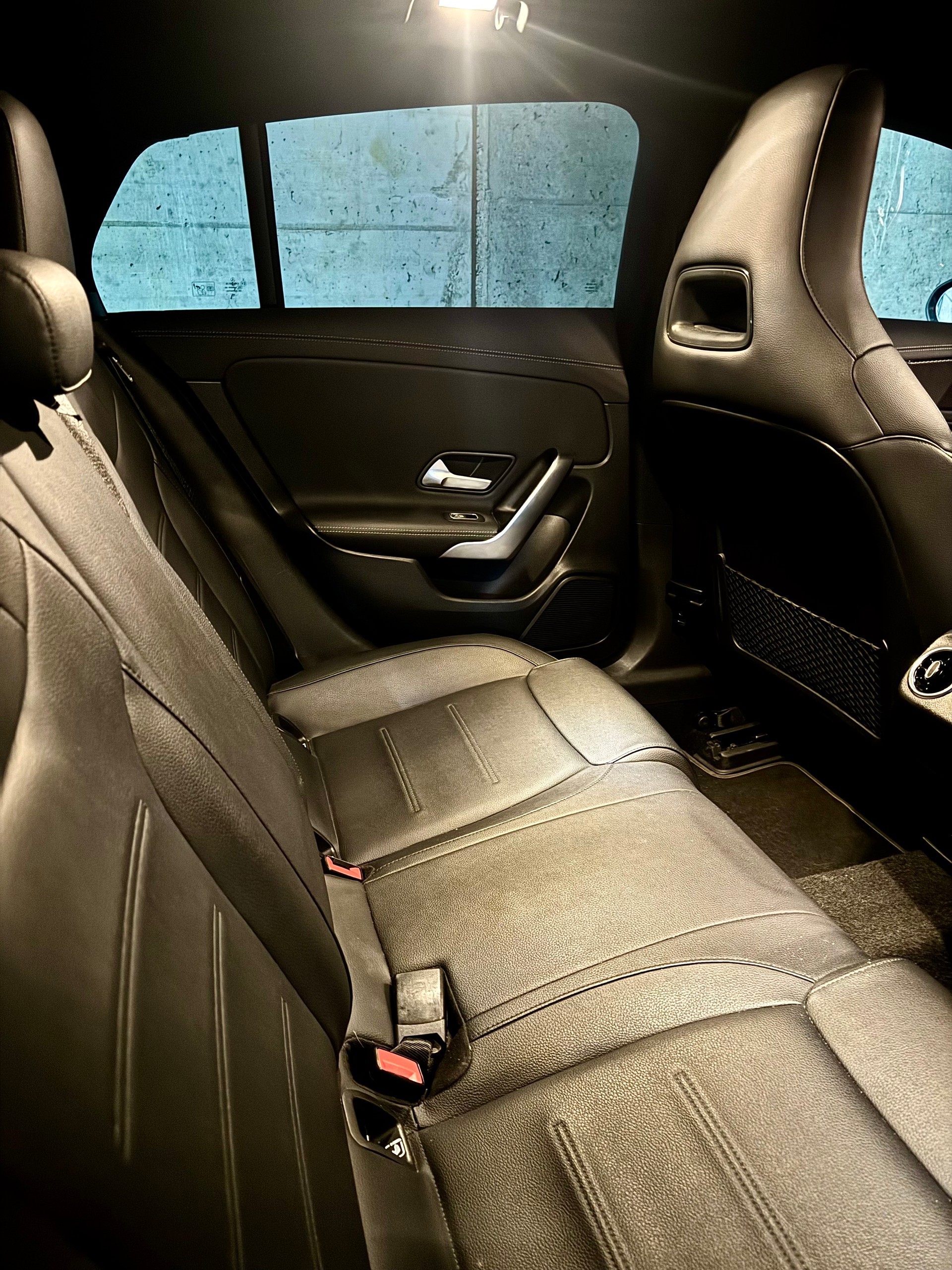 MERCEDES-BENZ CLA 200 Progressive-image-4