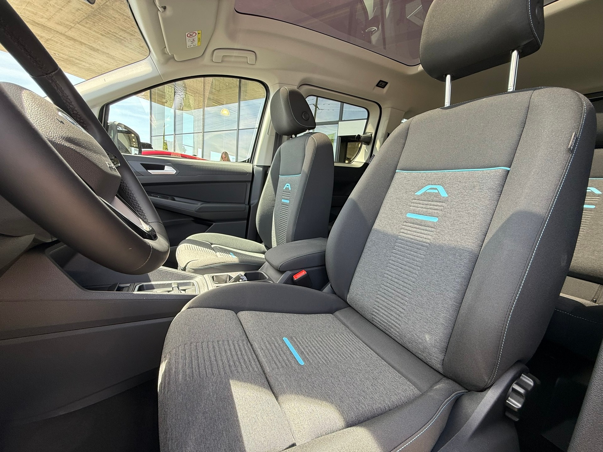 FORD Tourneo Connect 1.5 PHEV Active Automat-image-6
