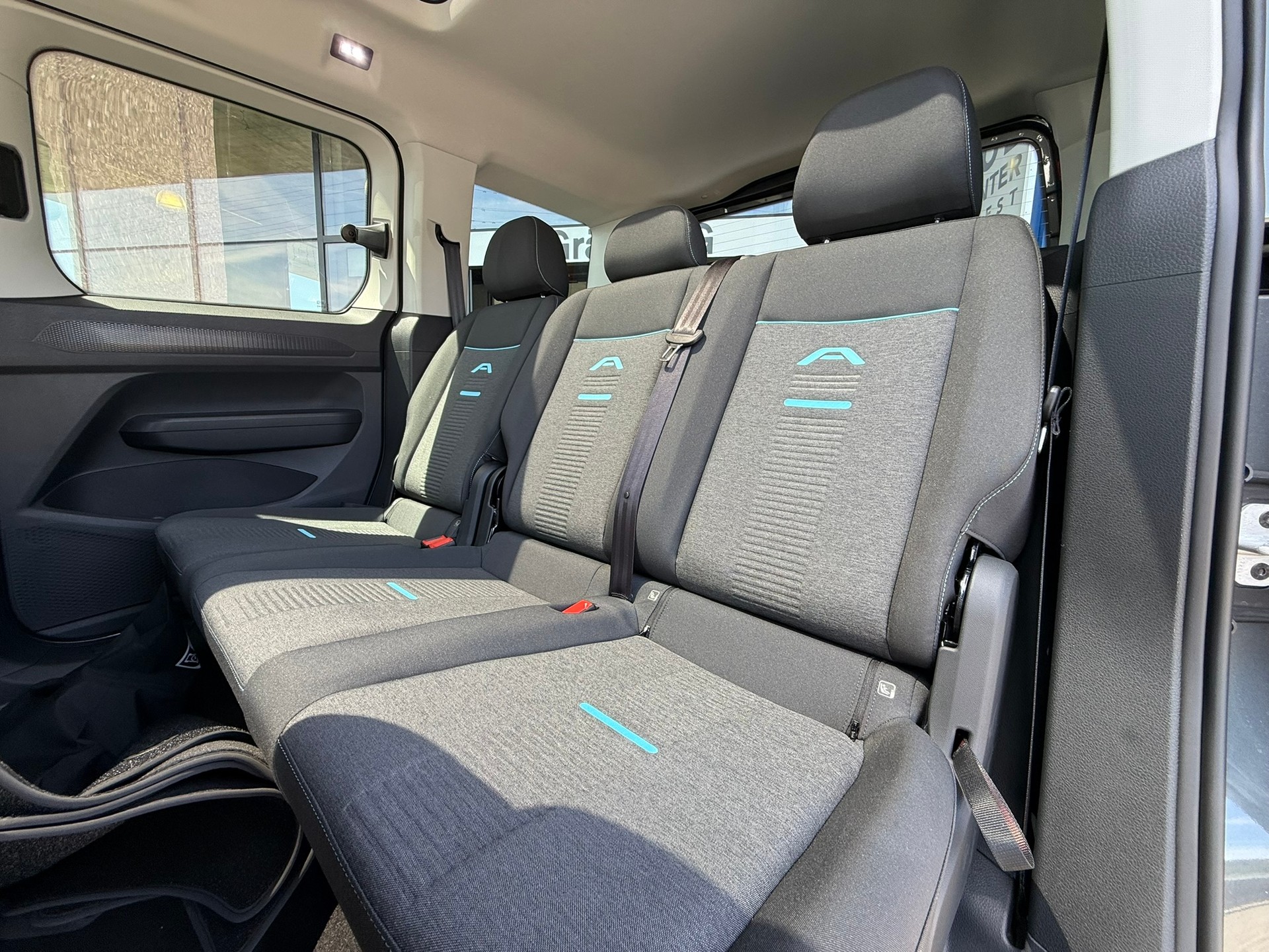 FORD Tourneo Connect 1.5 PHEV Active Automat-image-7