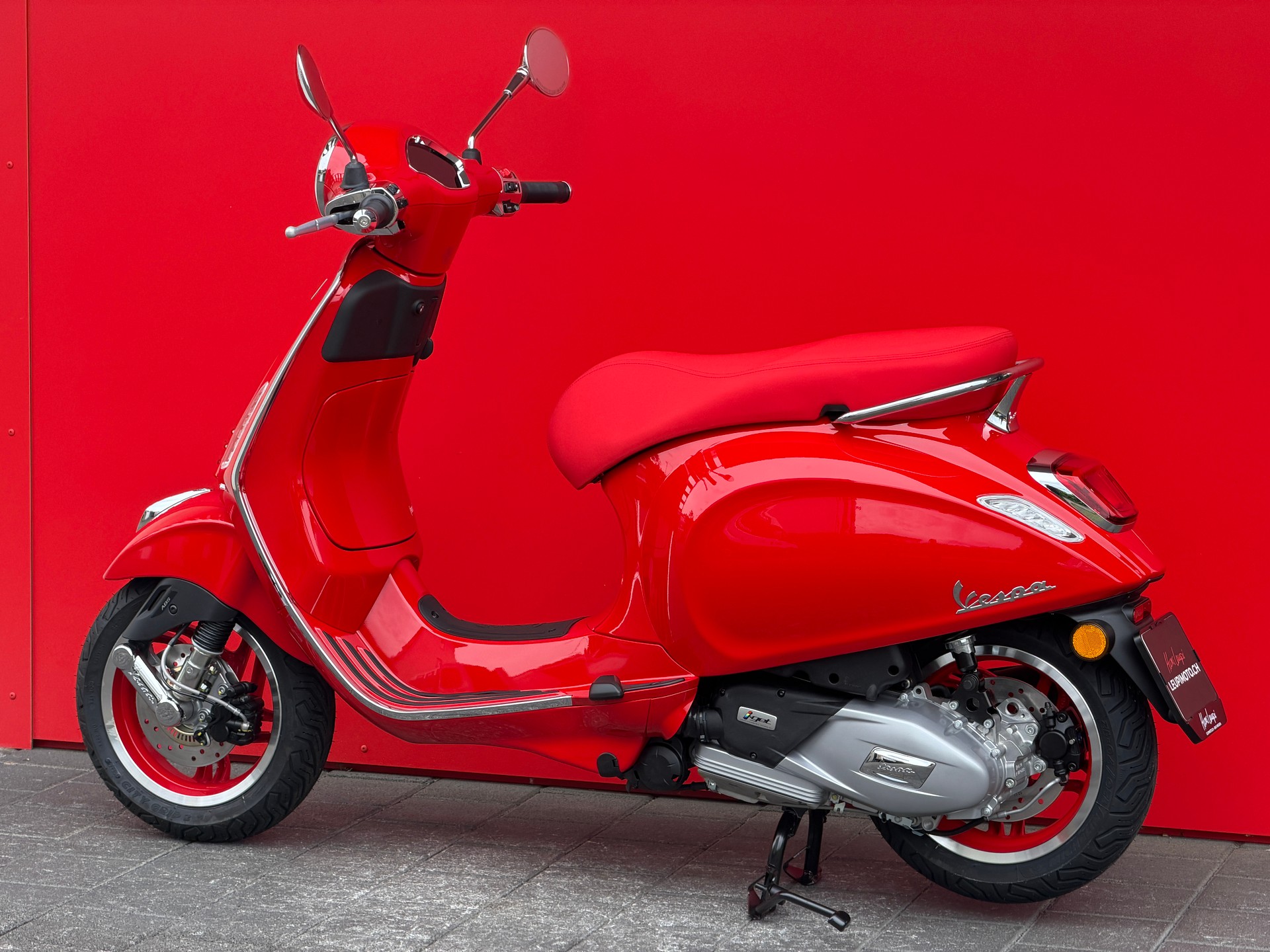 PIAGGIO Vespa 125 Primavera (RED) MY26-image-11