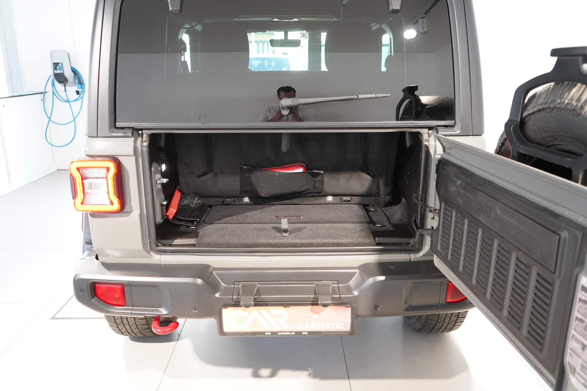 JEEP Wrangler 2.2 MultiJet Rubicon-image-4