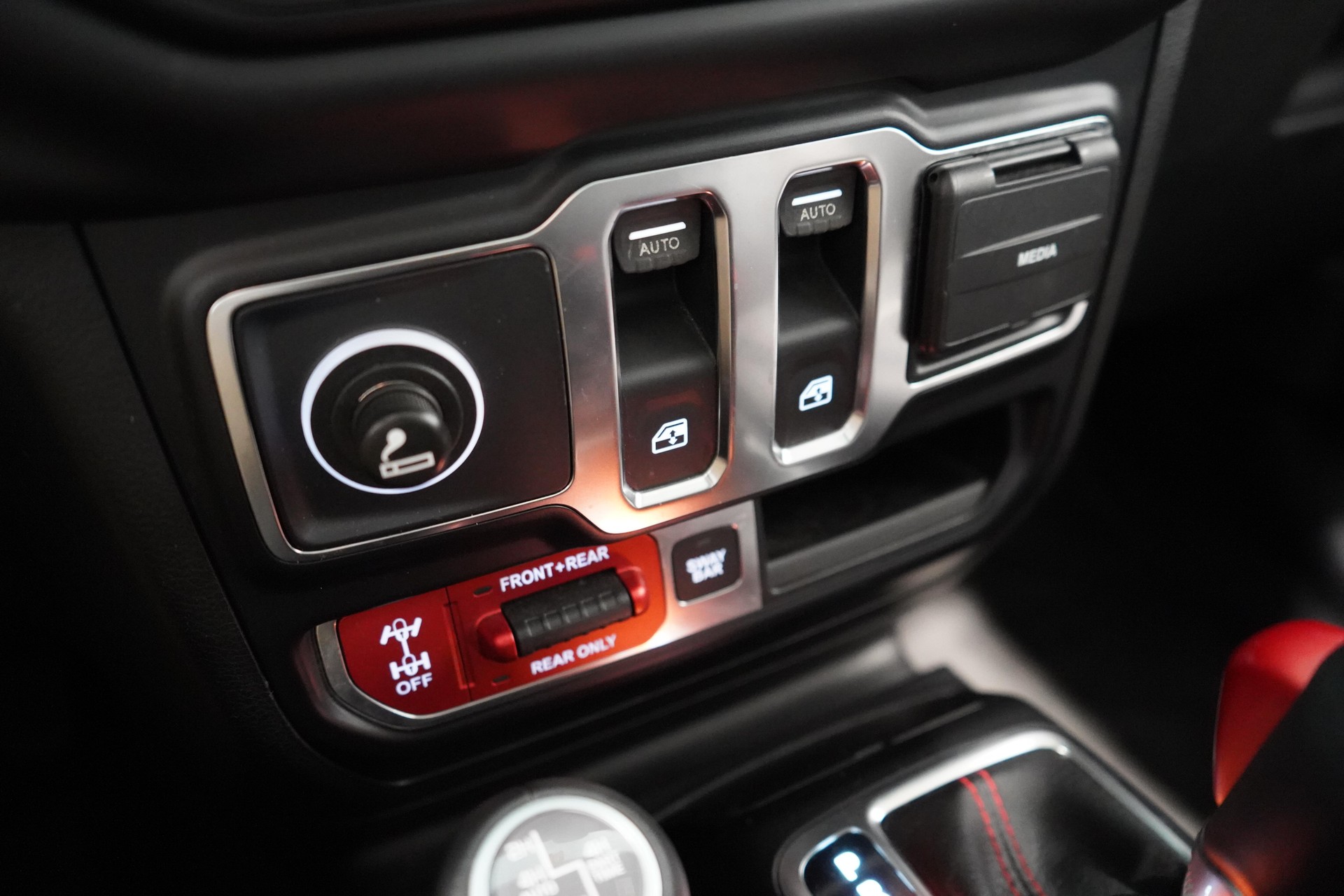 JEEP Wrangler 2.2 MultiJet Rubicon-image-16