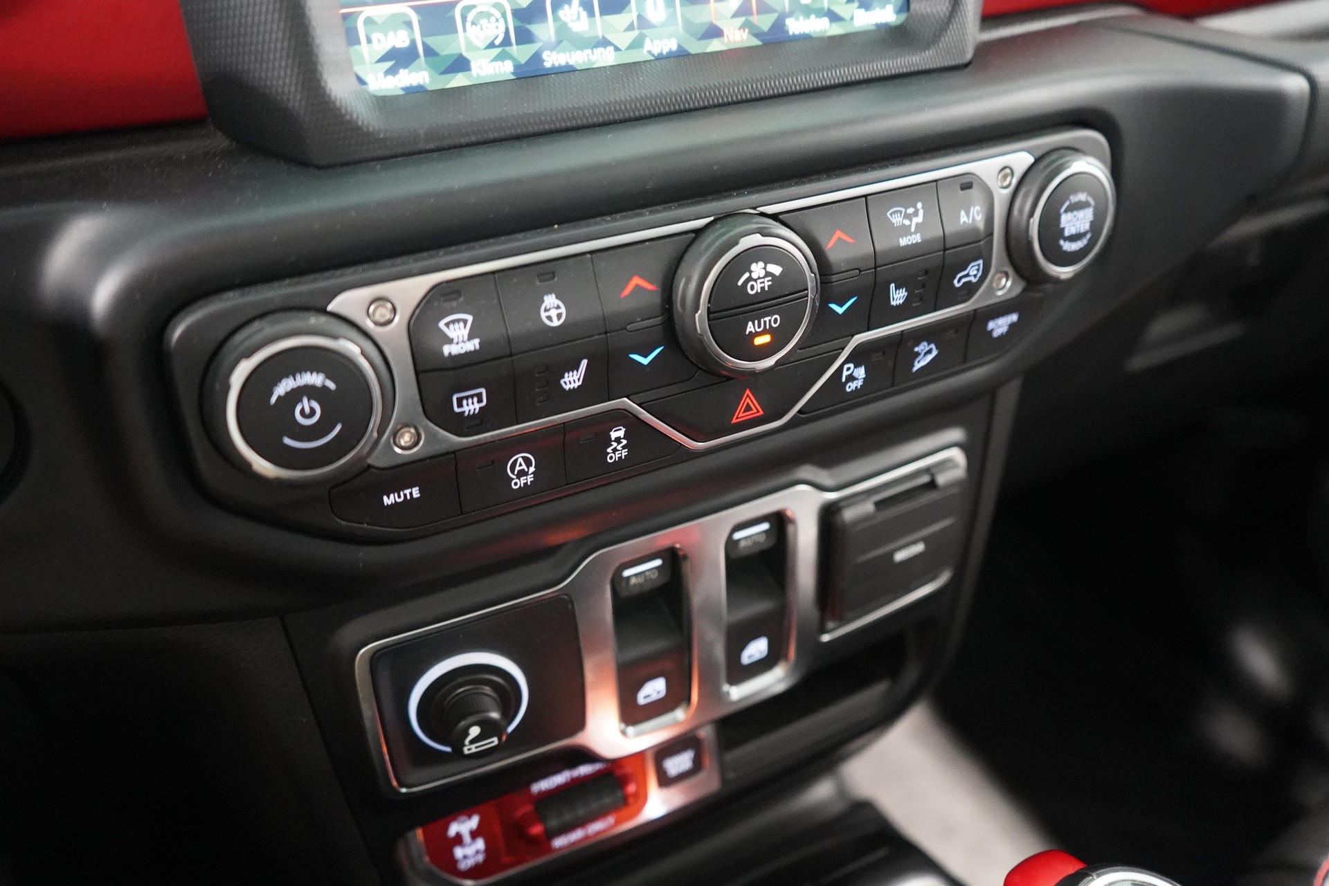JEEP Wrangler 2.2 MultiJet Rubicon-image-15